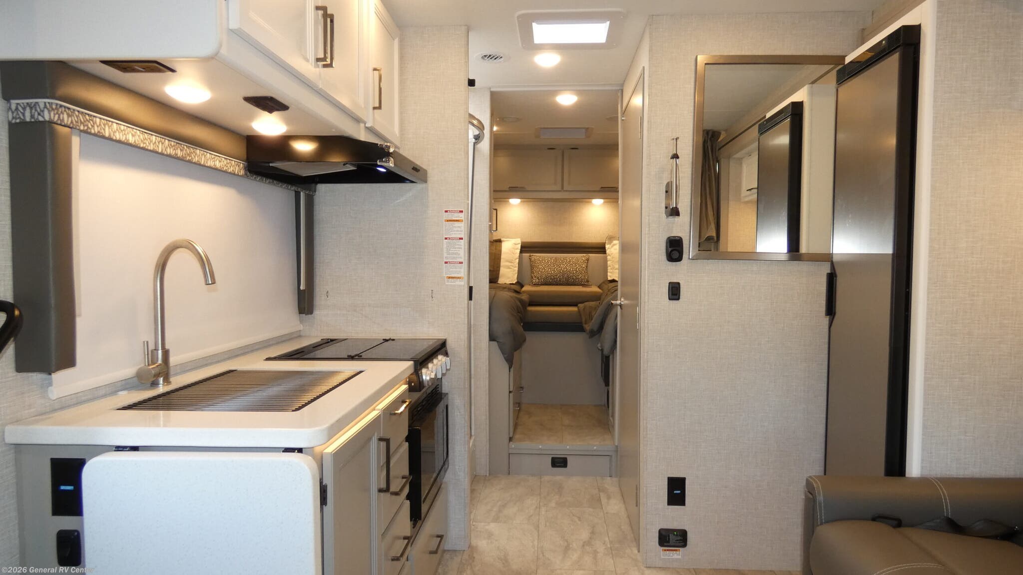 2025 Thor Motor Coach Quantum GL24 - Used Class C For Sale by General RV Center in Ocala, Florida