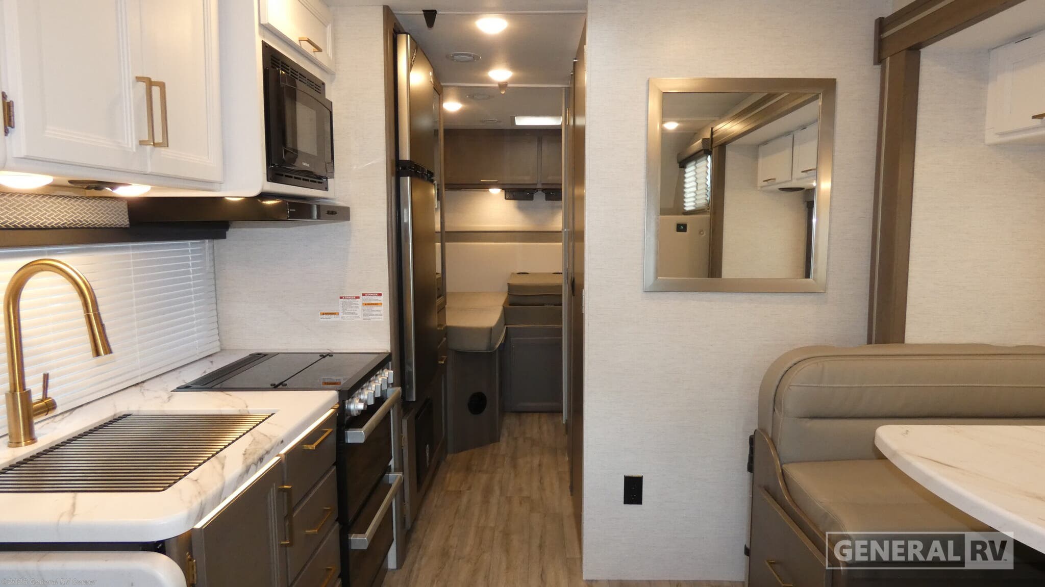 2025 Thor Motor Coach Four Winds 25V Chevy - Used Class C For Sale by General RV Center in Ocala, Florida