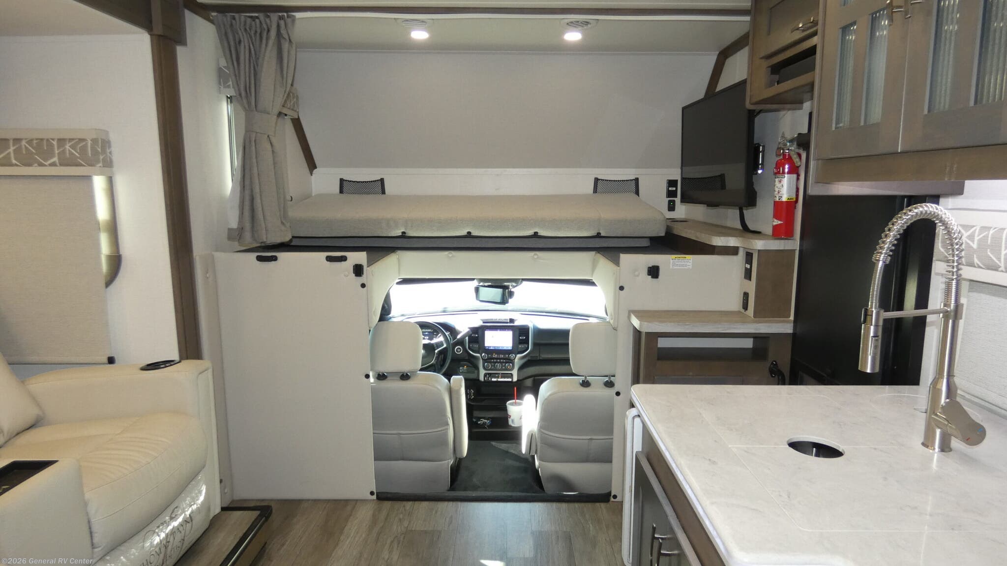 Used 2024 Dynamax Corp ISATA 5 28SS available in Ocala, Florida