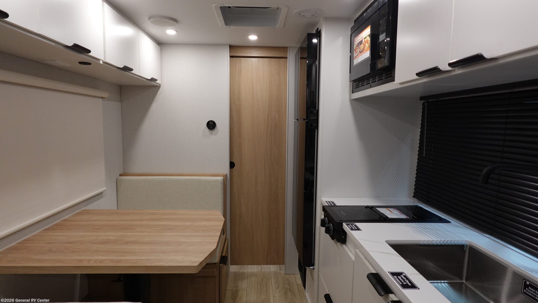 2026 Winnebago Micro Minnie 2000TRB - New Travel Trailer For Sale by General RV Center in Ocala, Florida