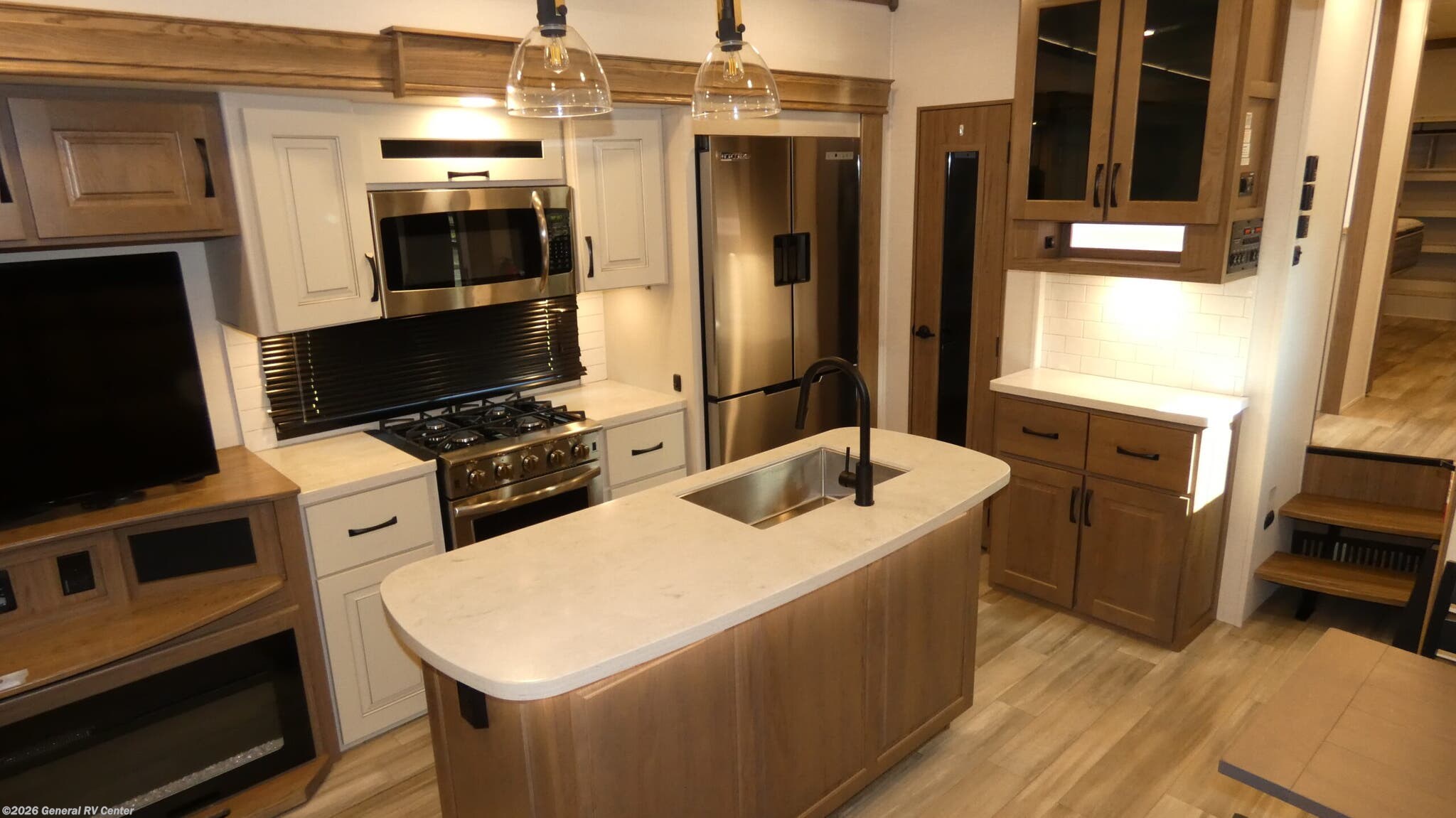 2024 Alliance RV Paradigm 310RL - Used Fifth Wheel For Sale by General RV Center in Ocala, Florida