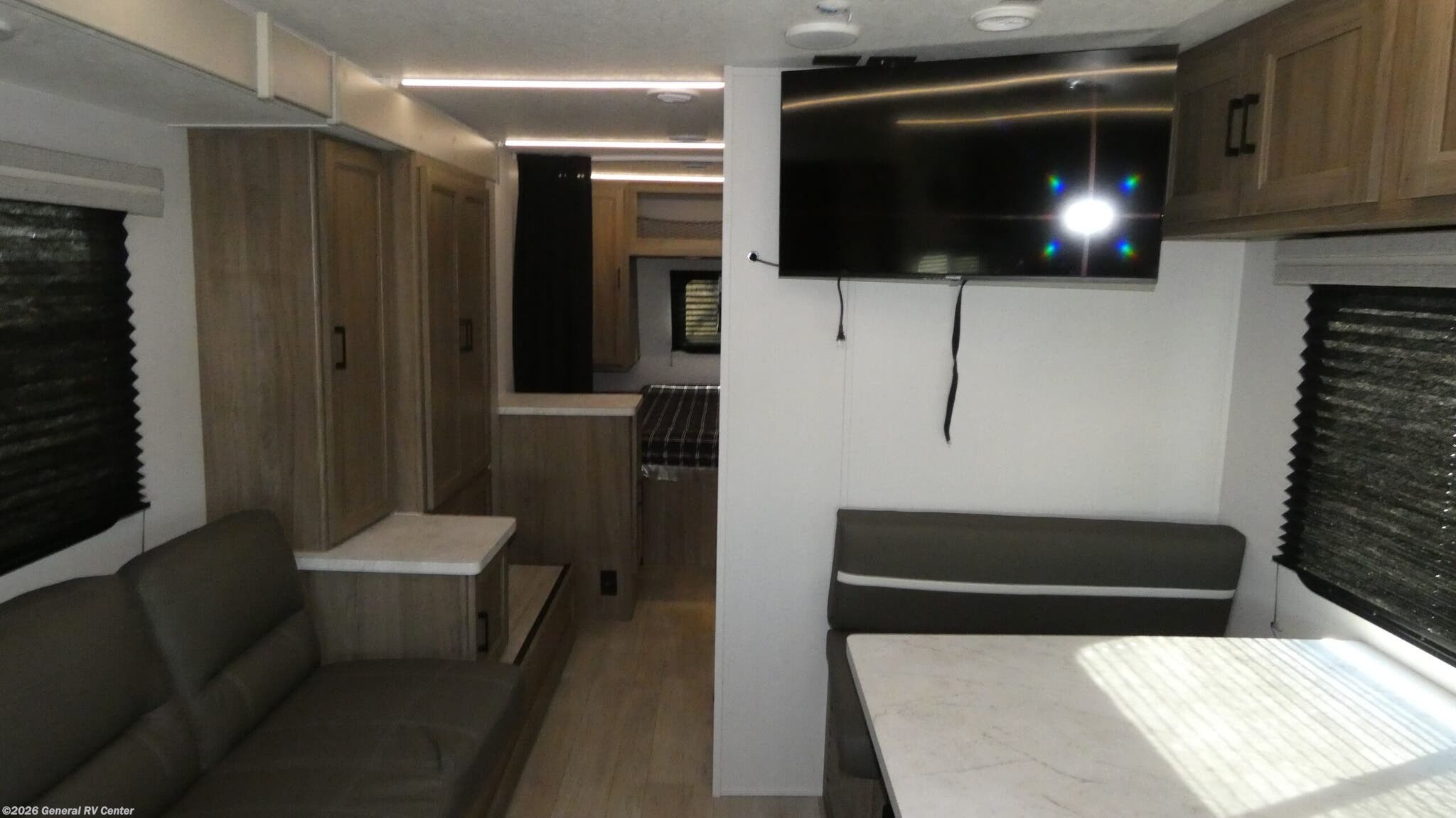 New 2026 Coachmen Freedom Express Select 247SE available in Ocala, Florida