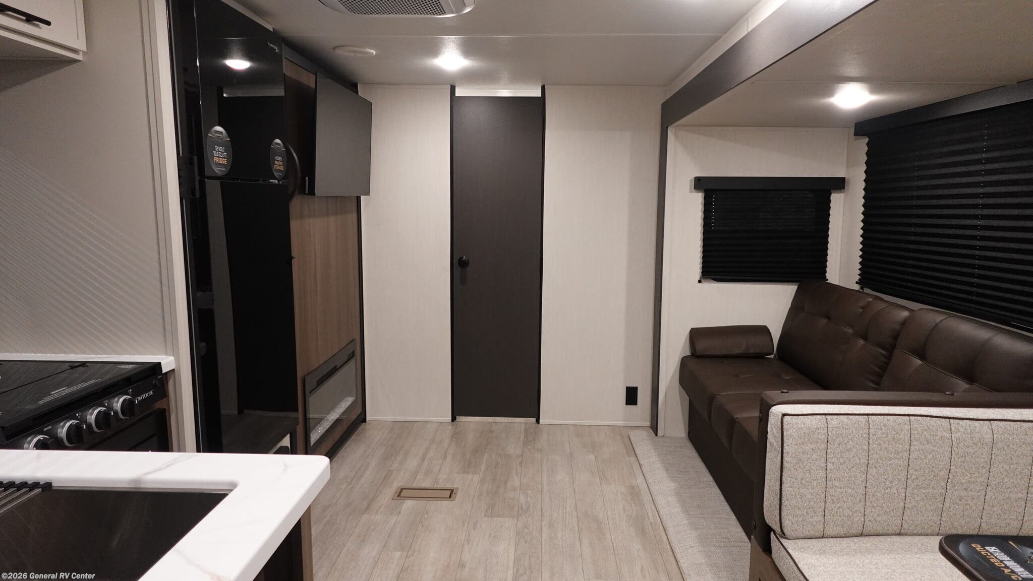 2026 Prime Time Avenger 25RBS - New Travel Trailer For Sale by General RV Center in Ocala, Florida