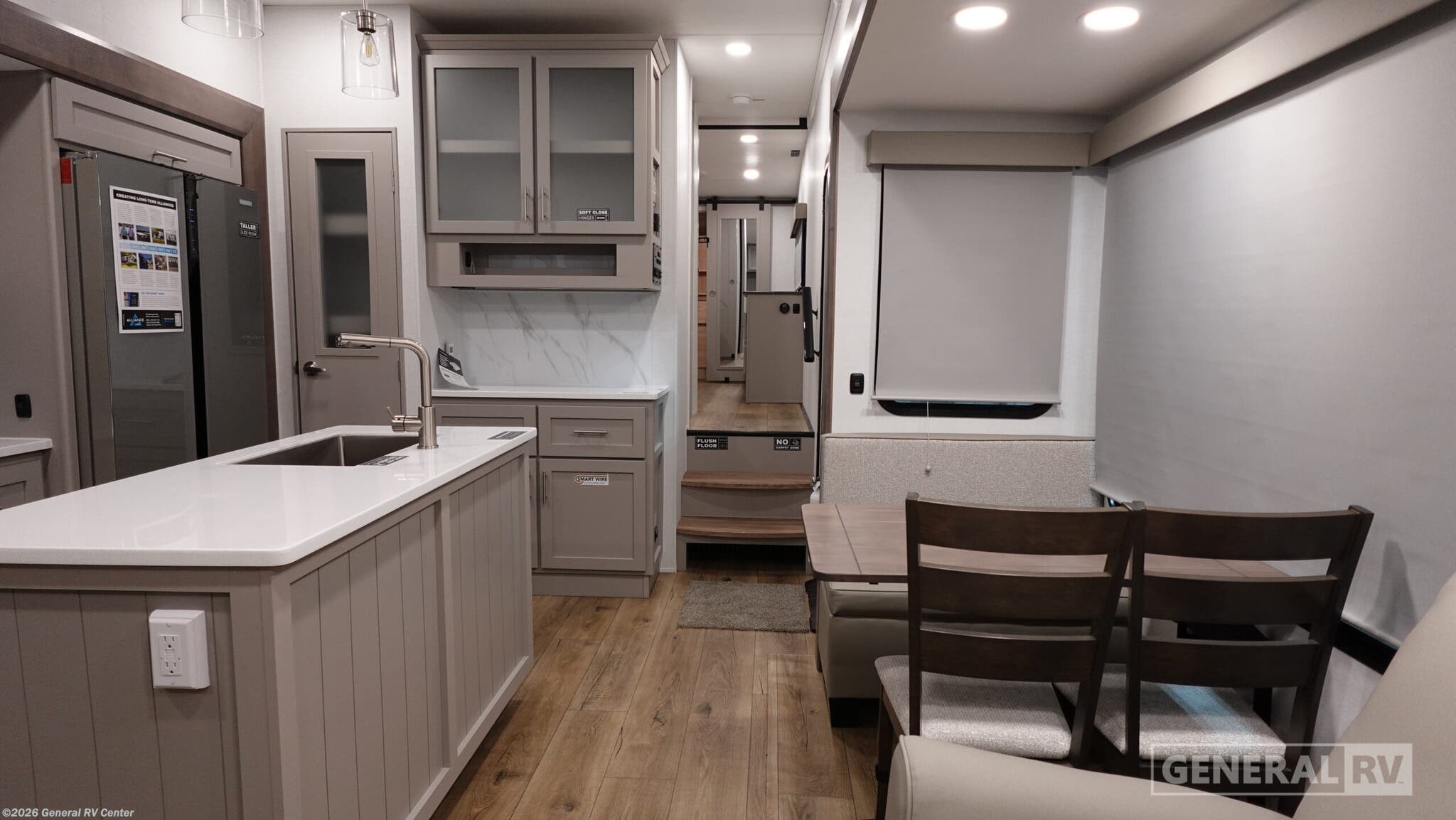 New 2026 Alliance RV Avenue 32RLS available in Ocala, Florida