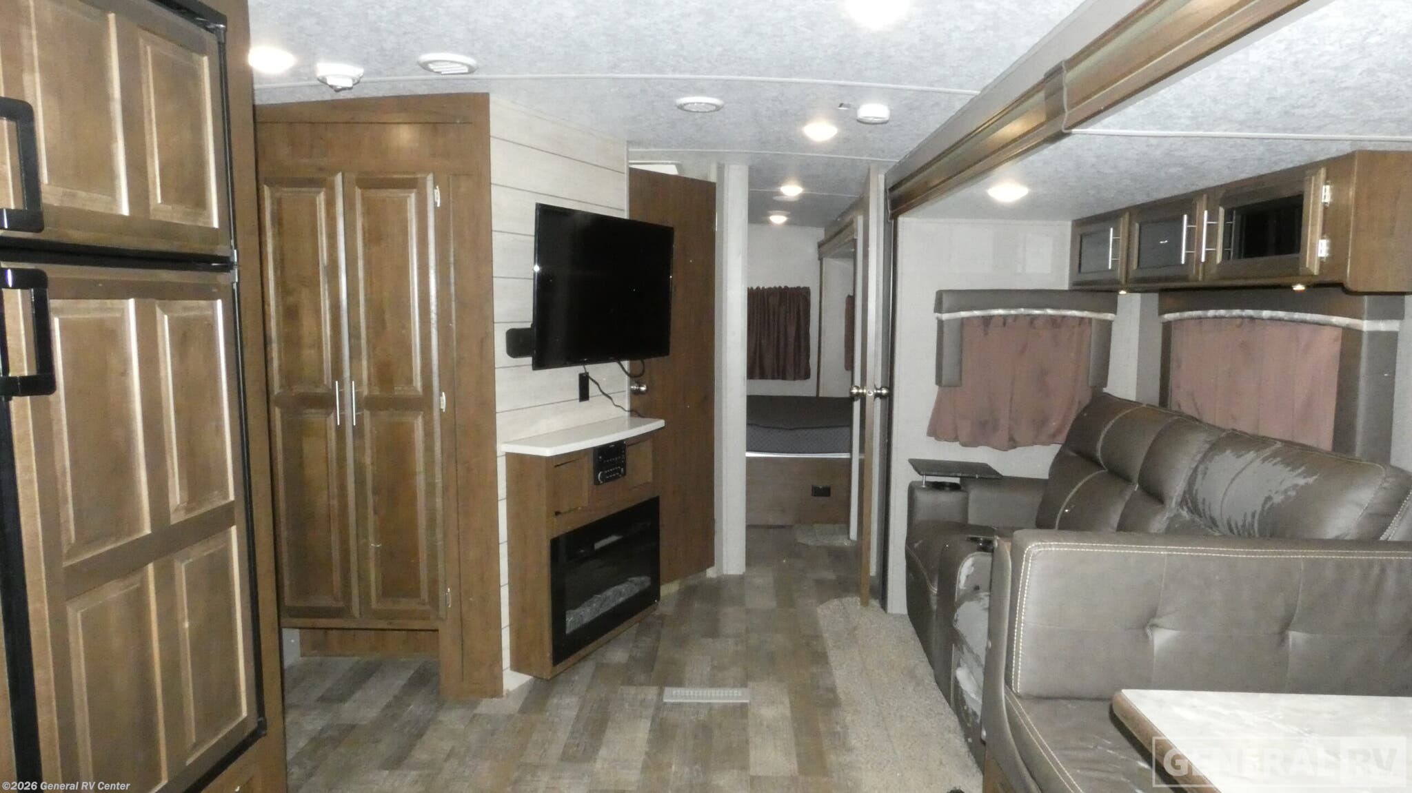2020 Forest River Rockwood Ultra Lite 2608BS - Used Travel Trailer For Sale by General RV Center in Ocala, Florida