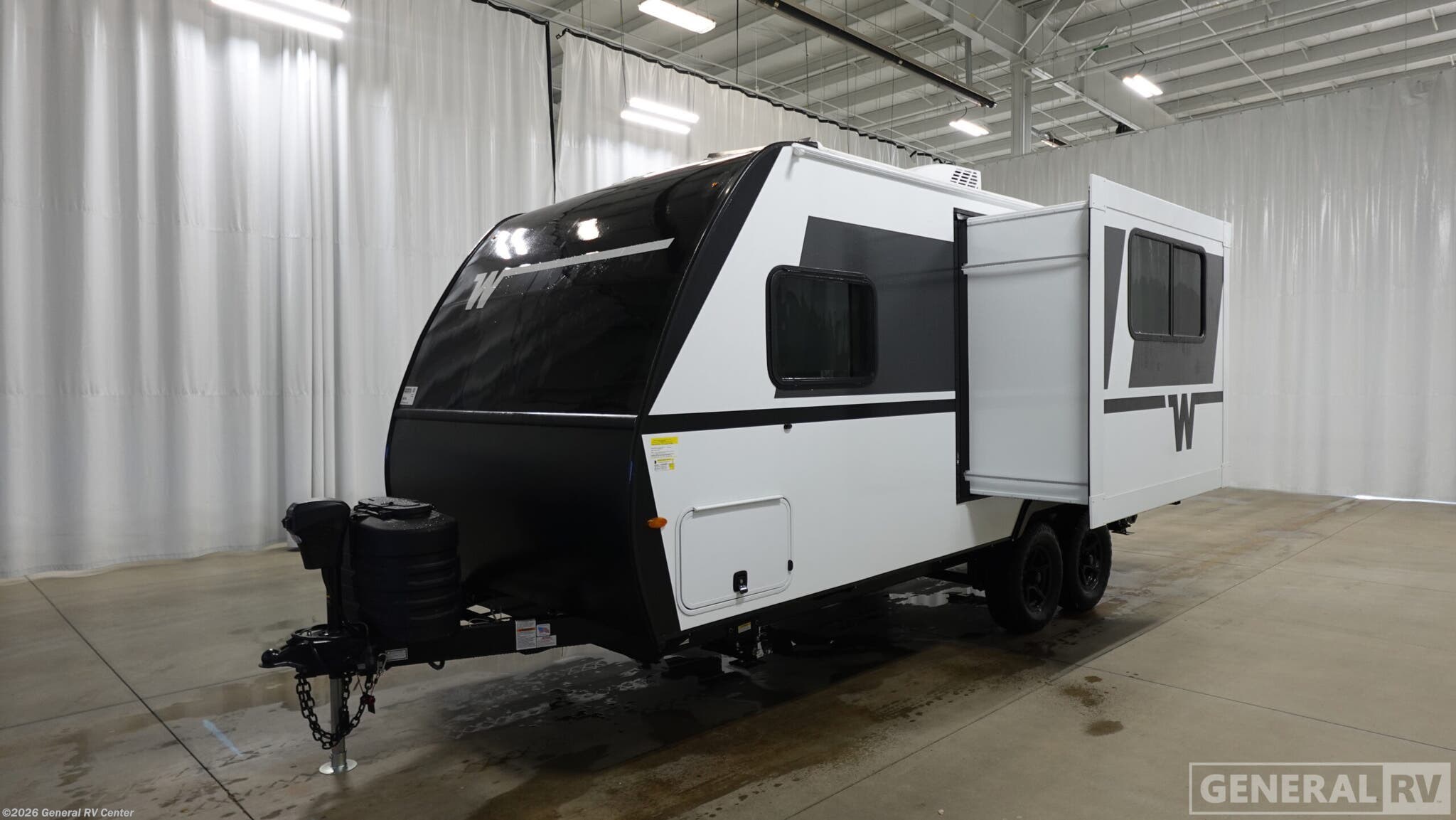 2026 Winnebago Micro Minnie 2108TB - New Travel Trailer For Sale by General RV Center in Ocala, Florida