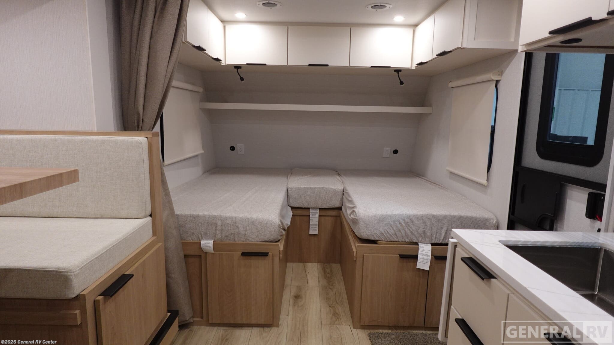 New 2026 Winnebago Micro Minnie 2108TB available in Ocala, Florida