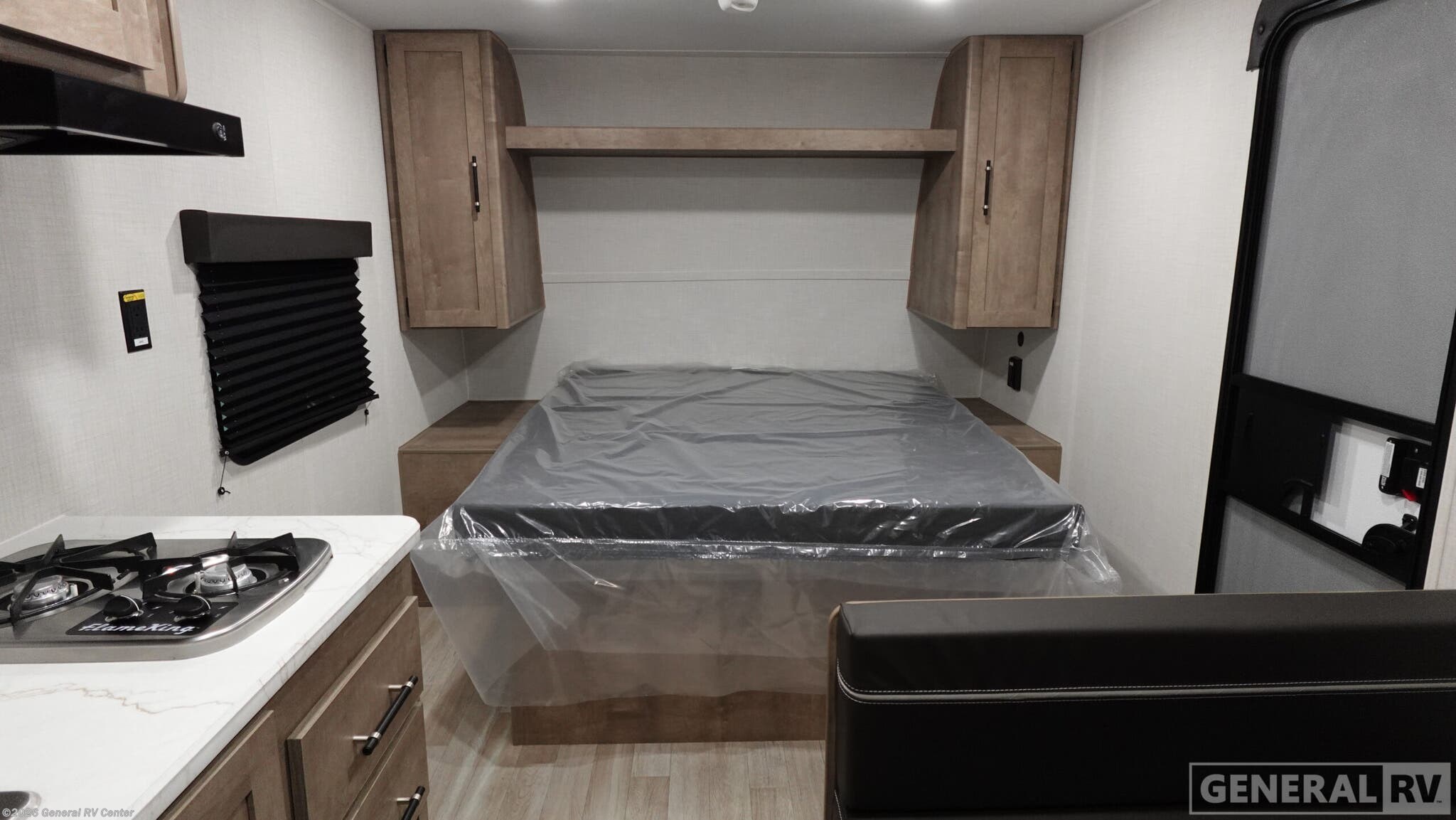 New 2026 Keystone Springdale 1700FQ available in Ocala, Florida