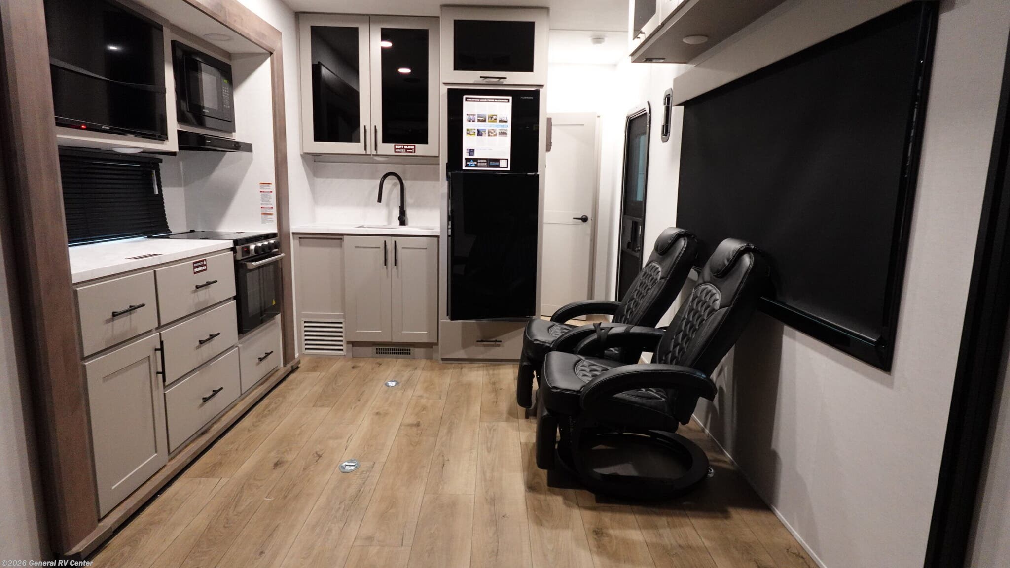 New 2026 Alliance RV Valor 27T14 available in Ocala, Florida