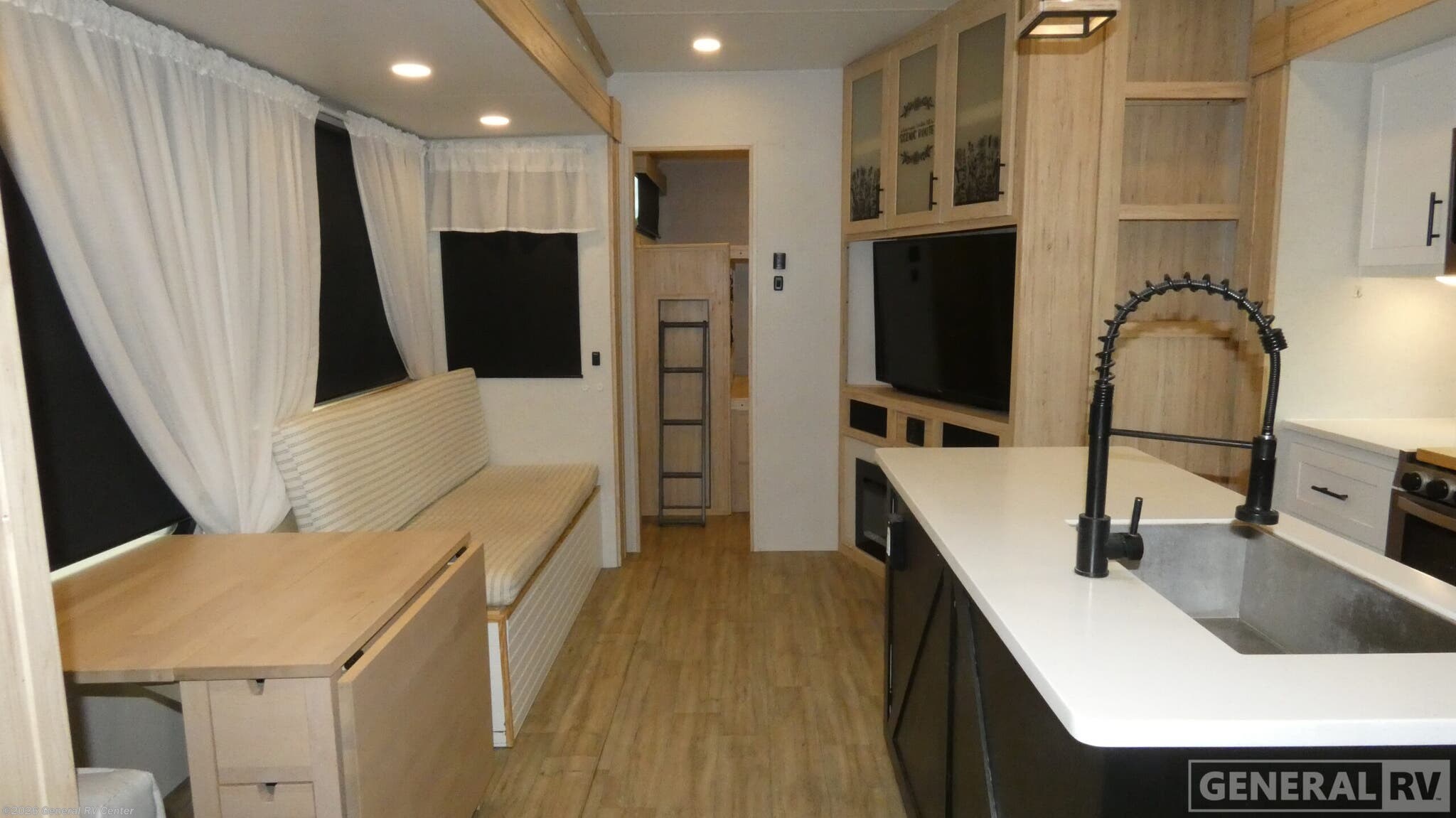 2023 Alliance RV Avenue 36BRM - Used Fifth Wheel For Sale by General RV Center in Ocala, Florida