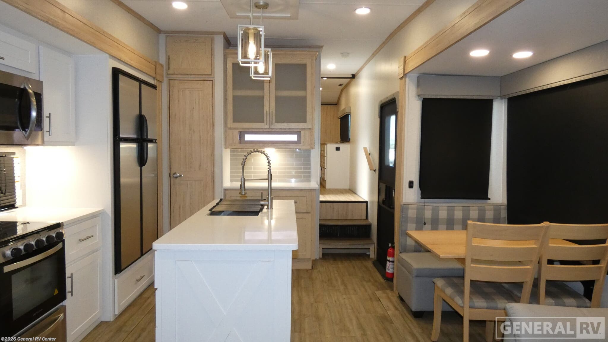Used 2022 Alliance RV Avenue 32RLS available in Ocala, Florida
