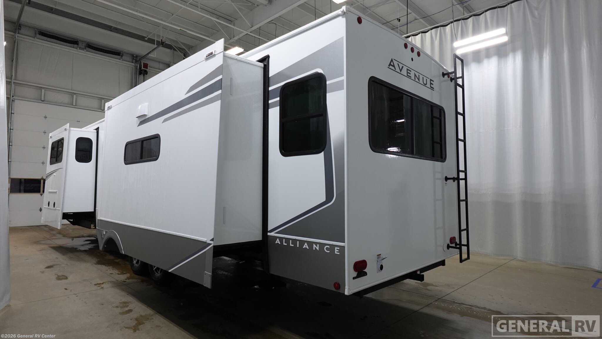2026 Avenue 332RL by Alliance RV from General RV Center in Ocala, Florida