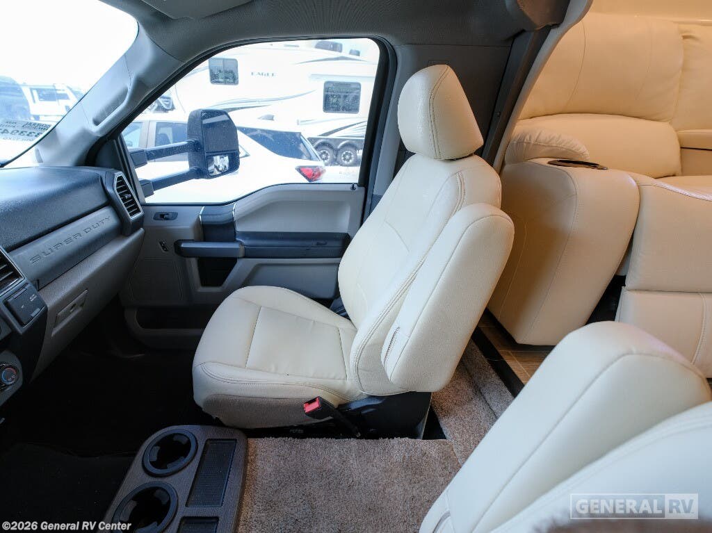 Used 2022 Thor Motor Coach Omni XG32-2SL available in Ocala, Florida