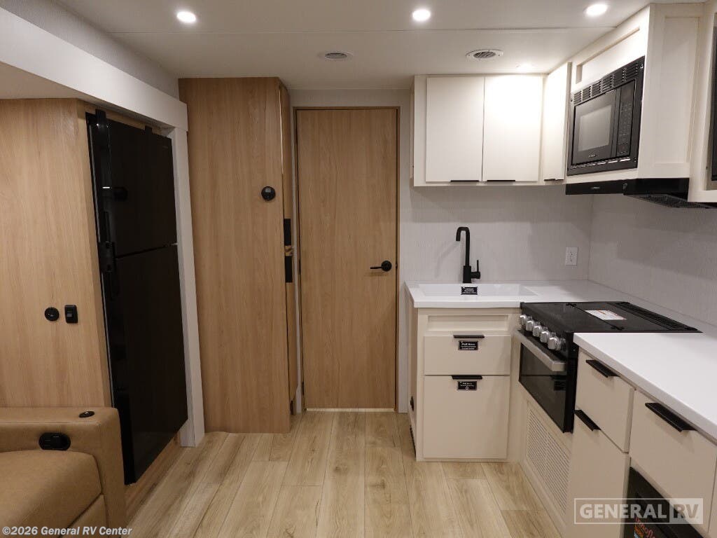 2026 Winnebago Thrive 25RLS - New Travel Trailer For Sale by General RV Center in Ocala, Florida