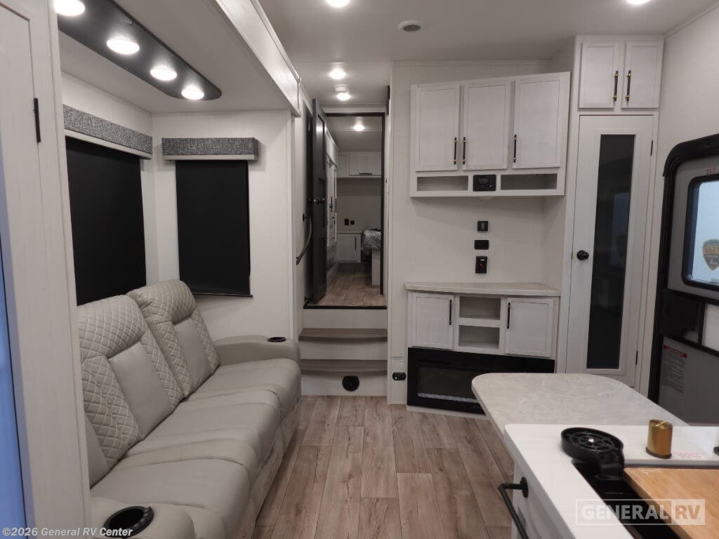 2025 Dutchmen Voltage VT3800-PS - New Fifth Wheel For Sale by General RV Center in Ocala, Florida