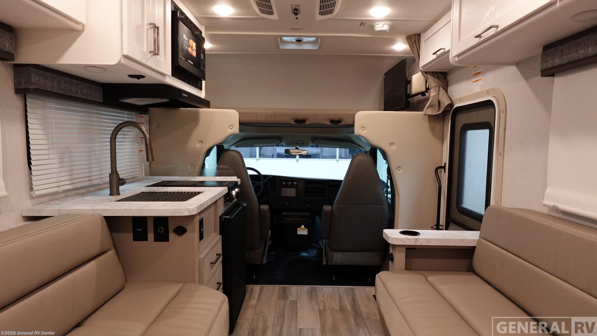 New 2026 Thor Motor Coach Pasadena SE SX19 Chevy available in Ocala, Florida