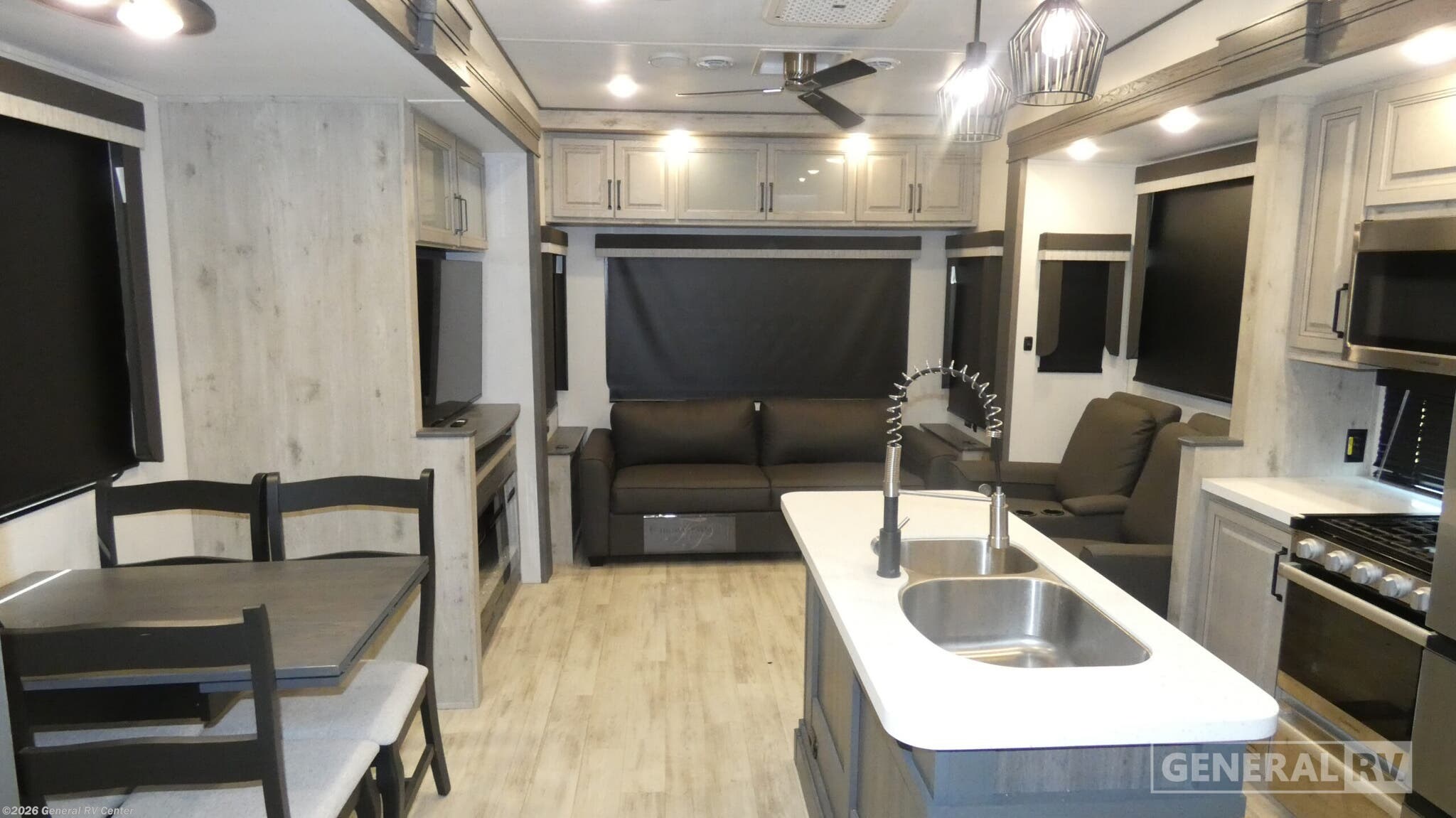 2025 Keystone Alpine Avalanche Edition 302RS - Used Fifth Wheel For Sale by General RV Center in Ocala, Florida
