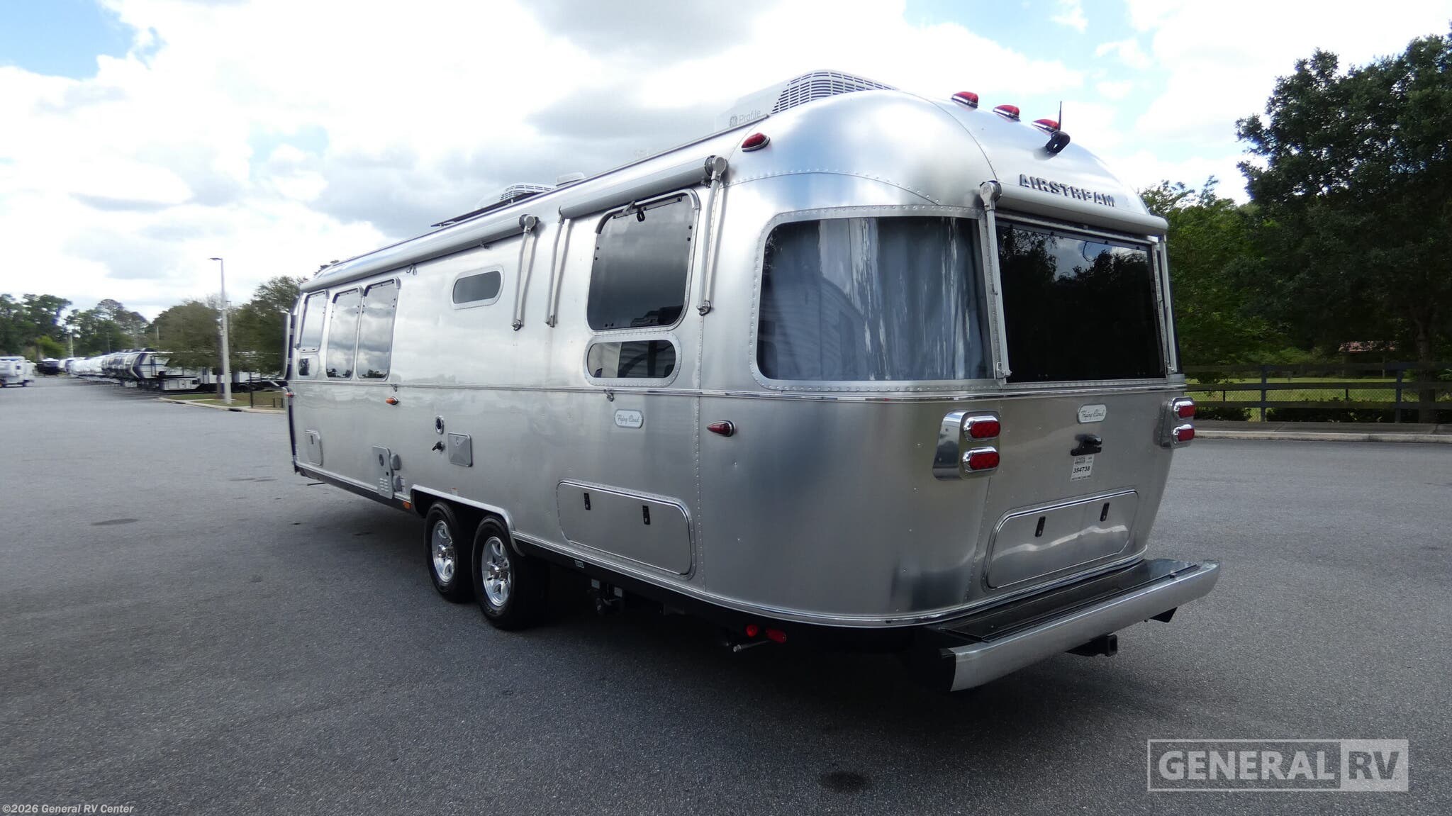 2025 Flying Cloud 30RB by Airstream from General RV Center in Ocala, Florida