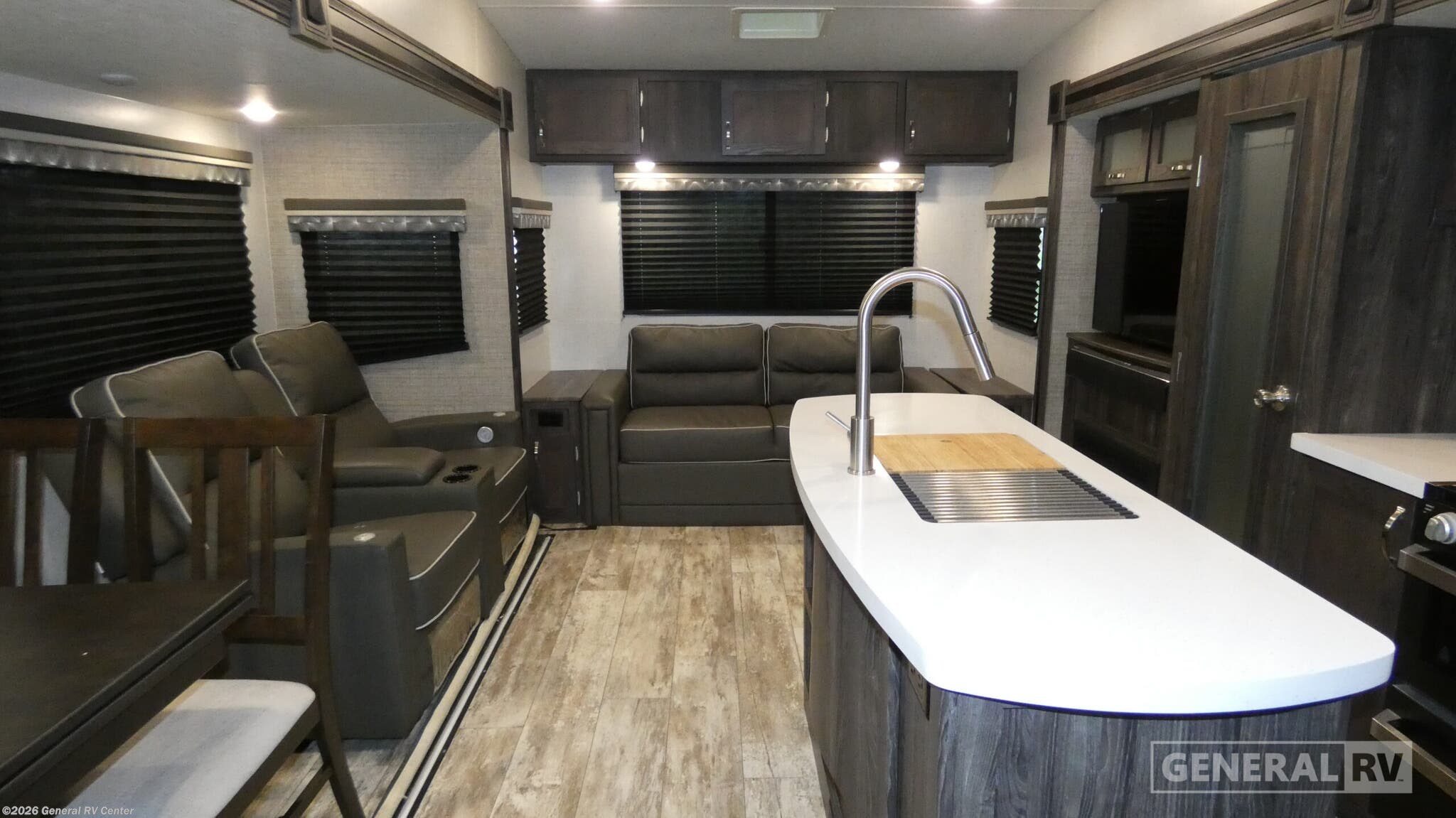 2020 Open Range Open Range LIGHT 291RLS - Used Fifth Wheel For Sale by General RV Center in Ocala, Florida