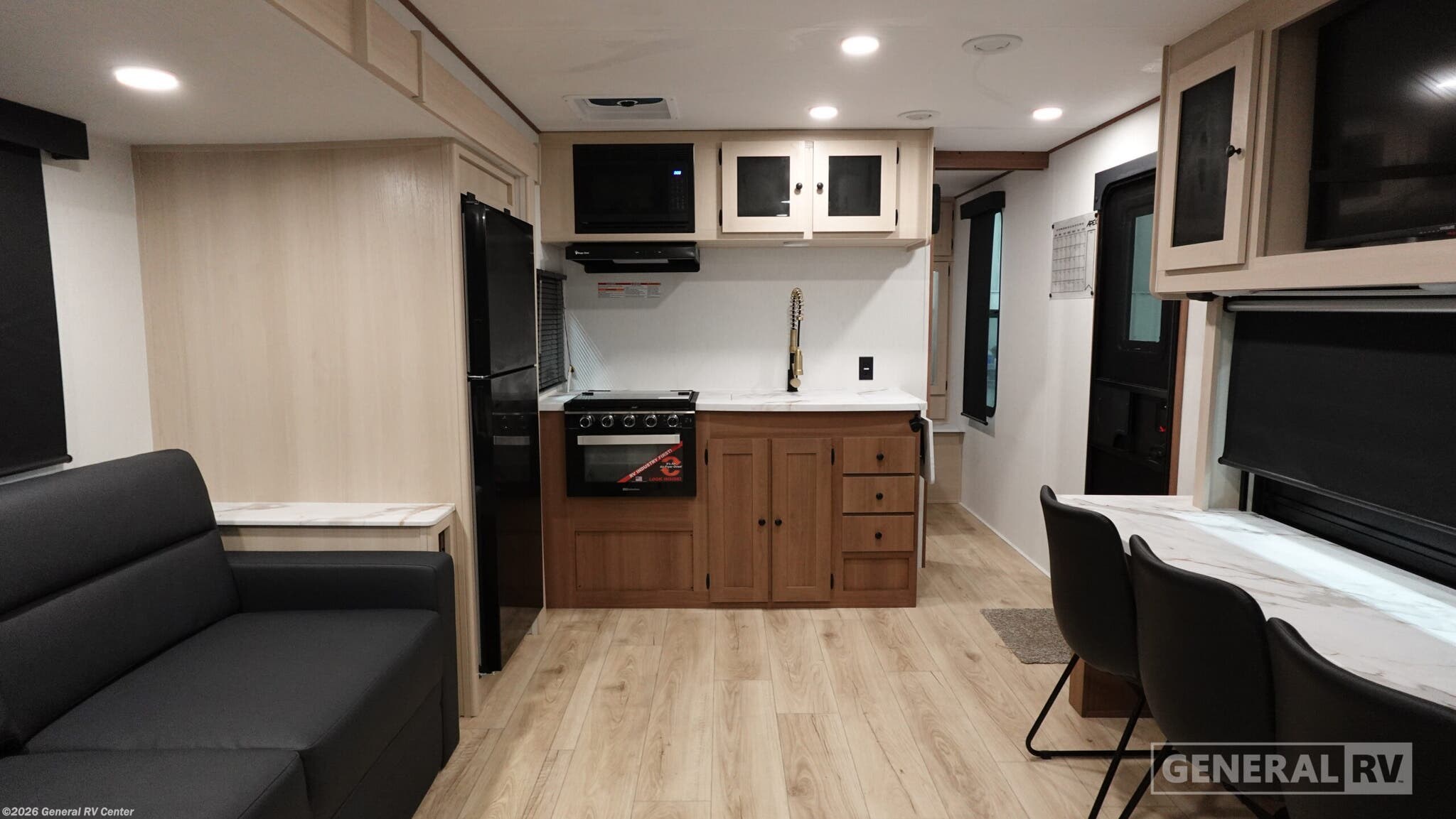 New 2026 Coachmen Apex Ultra Lite 246BARV available in Ocala, Florida