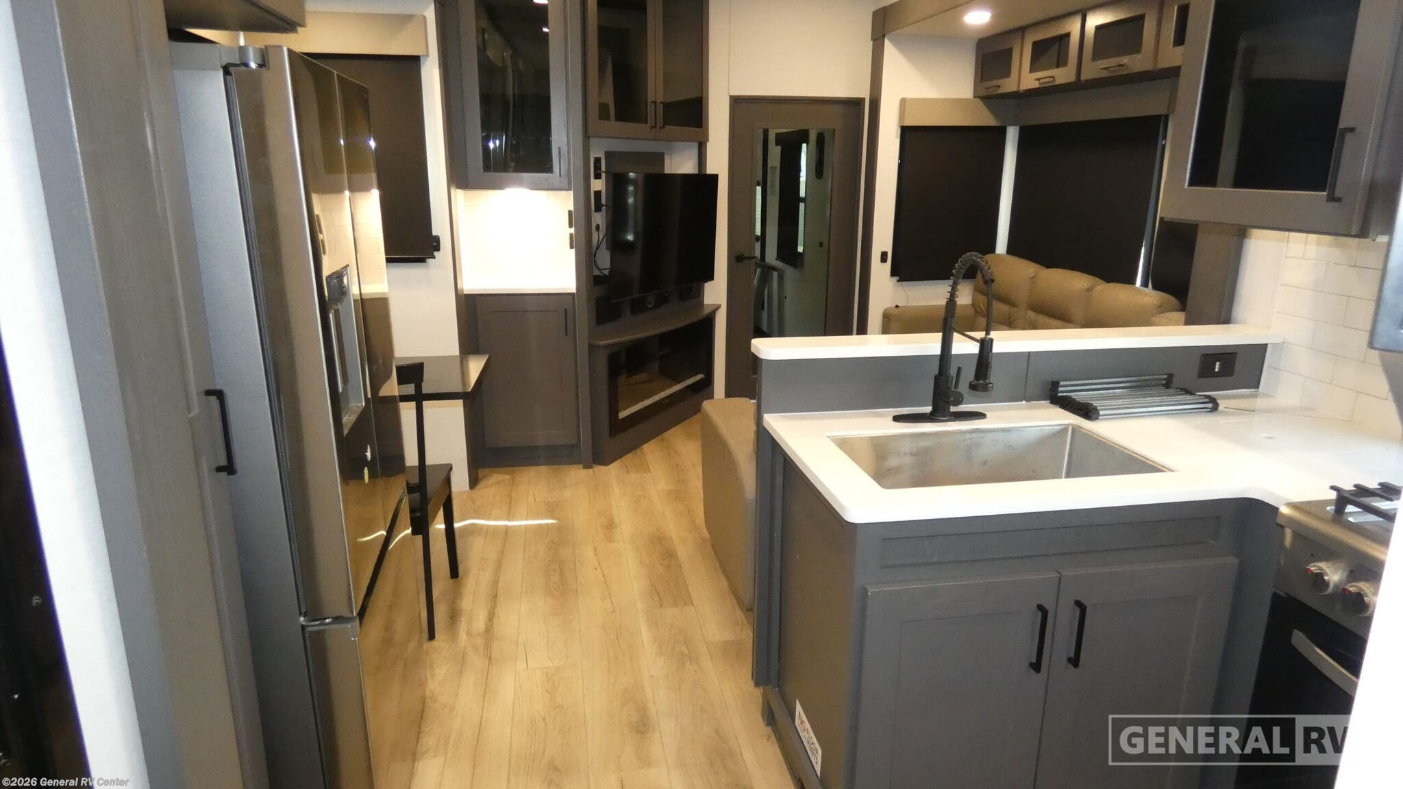 2024 Alliance RV Valor 44V14 - Used Fifth Wheel For Sale by General RV Center in Ocala, Florida