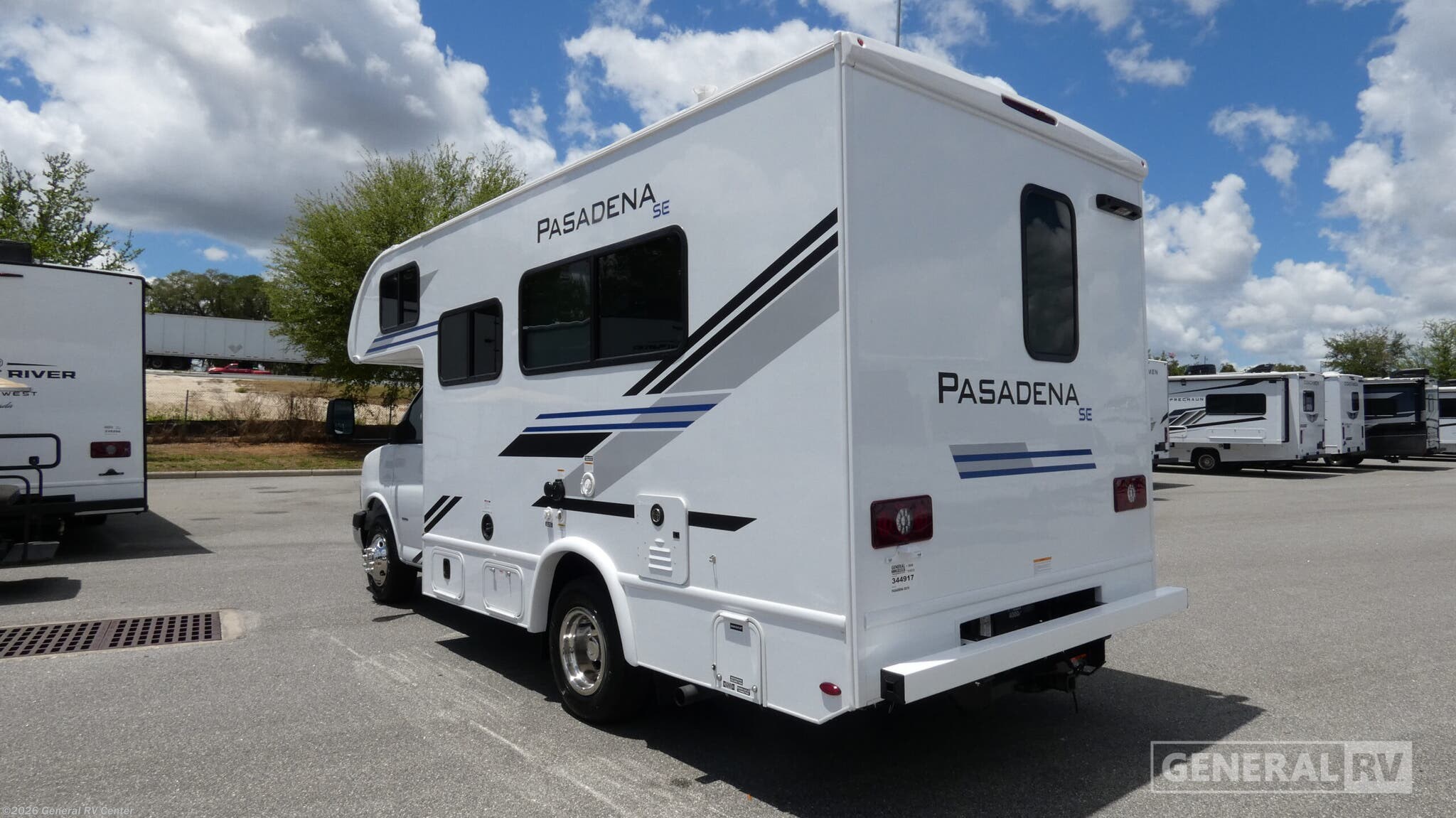 2026 Pasadena SE SX19 Chevy by Thor Motor Coach from General RV Center in Ocala, Florida