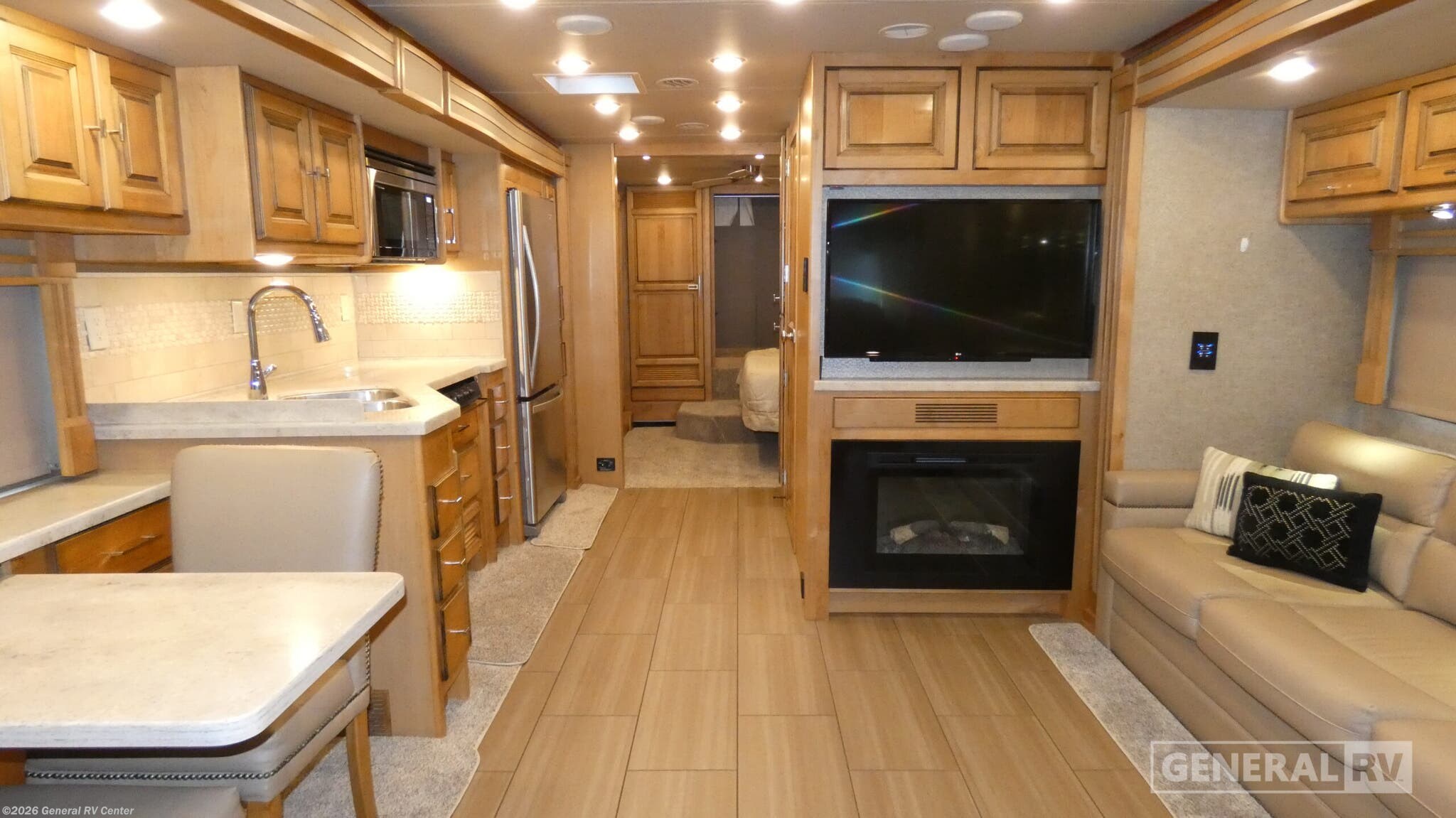 2018 Tiffin Allegro Red 33AA - Used Class A For Sale by General RV Center in Ocala, Florida