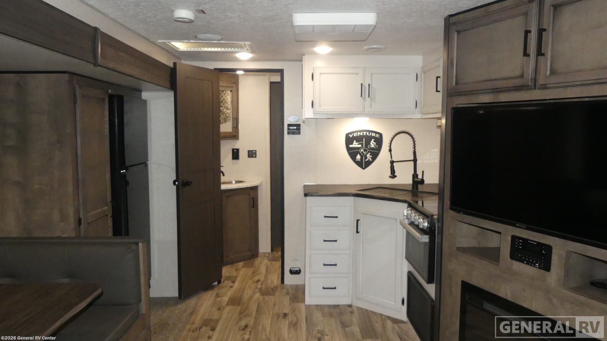 Used 2022 Venture RV Stratus SR261VRL available in Ocala, Florida