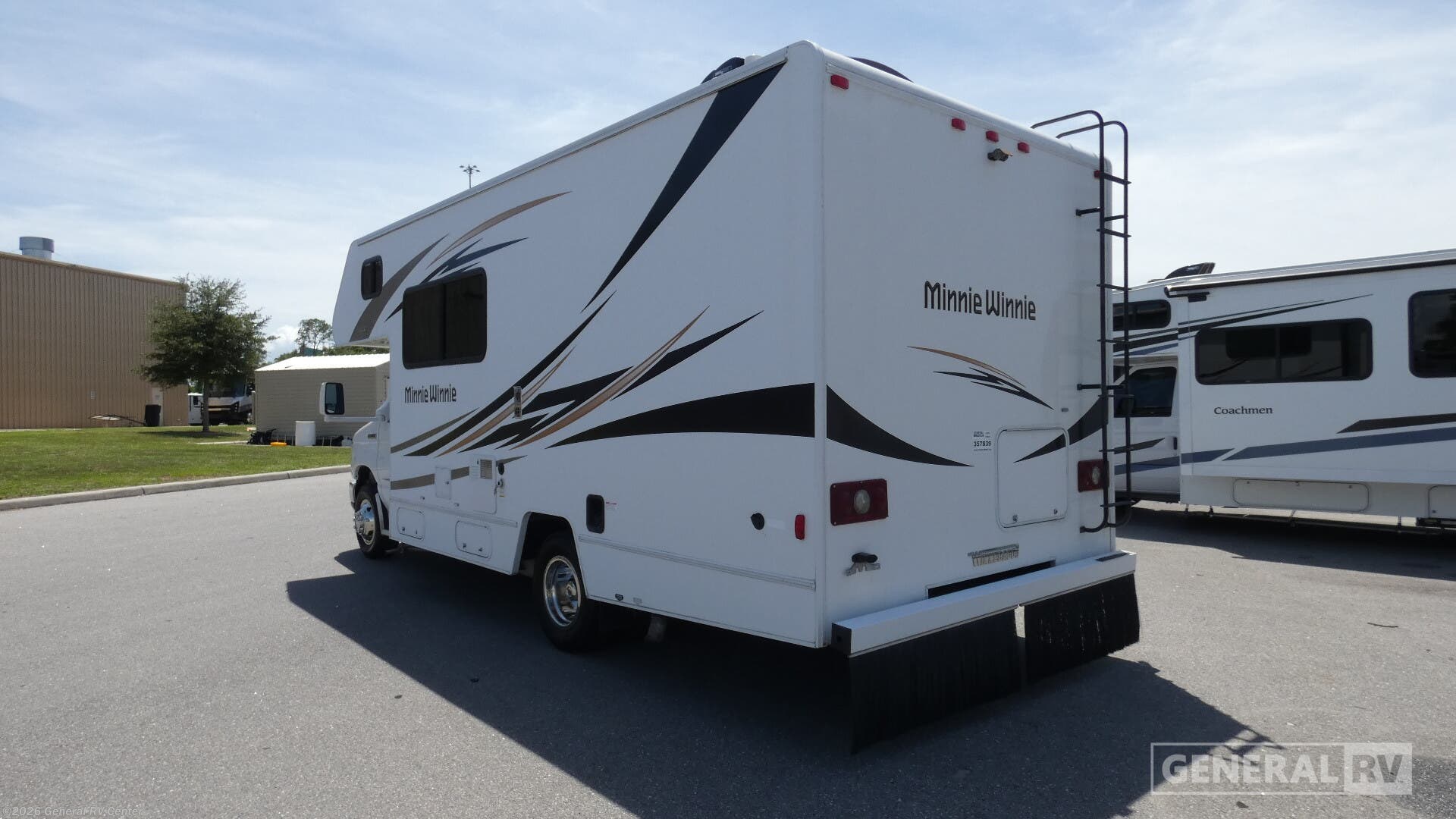2016 Minnie Winnie 22R by Winnebago from General RV Center in Ocala, Florida