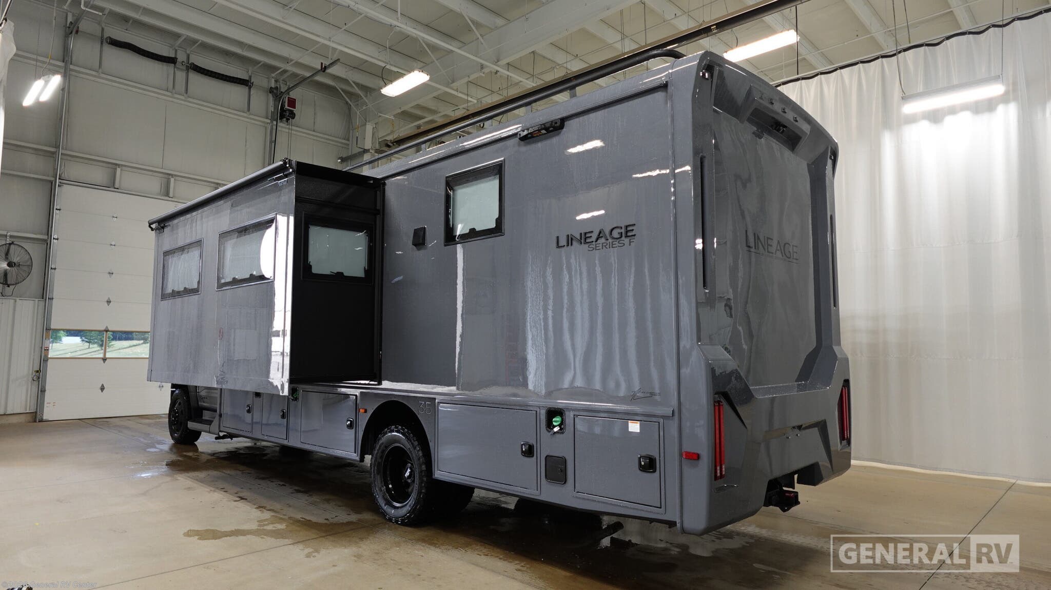 2027 Lineage 31ZW by Grand Design from General RV Center in Ocala, Florida