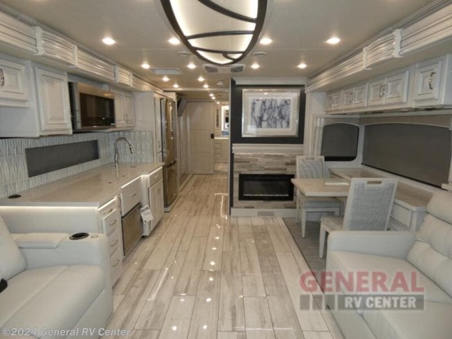 2024 Discovery 38W by Fleetwood from General RV Center in Dover, Florida