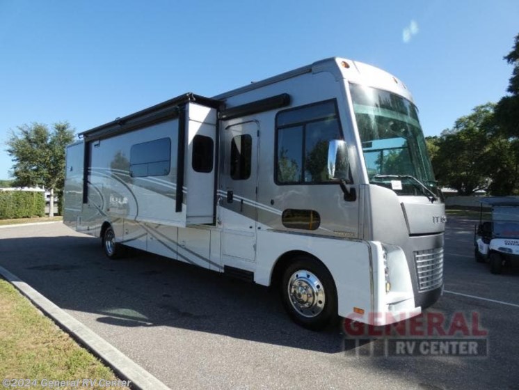 Used 2016 Itasca Suncruiser 38Q available in Dover, Florida