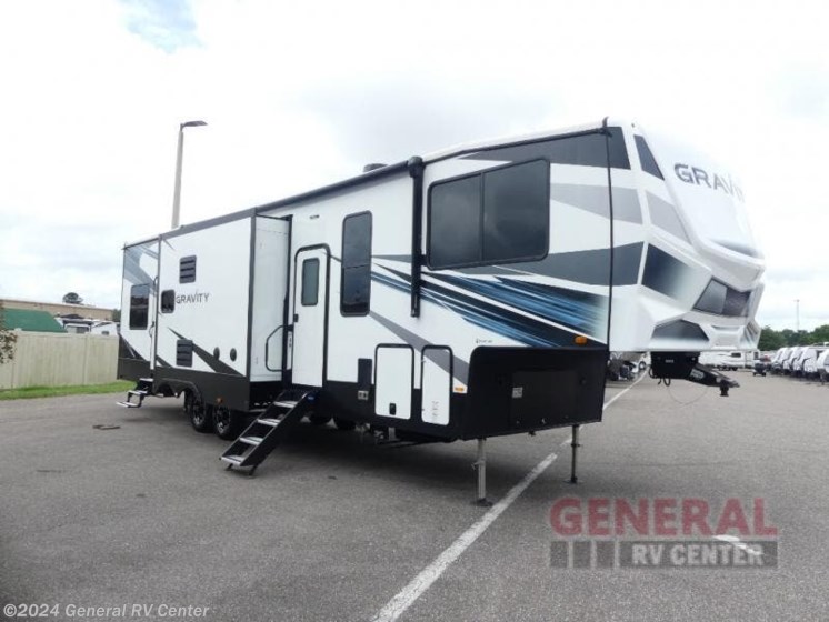 Used 2022 Heartland Gravity 3550 available in Dover, Florida