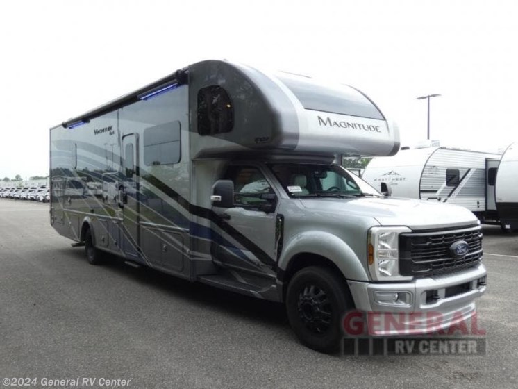 New 2025 Thor Motor Coach Magnitude RS36 available in Dover, Florida