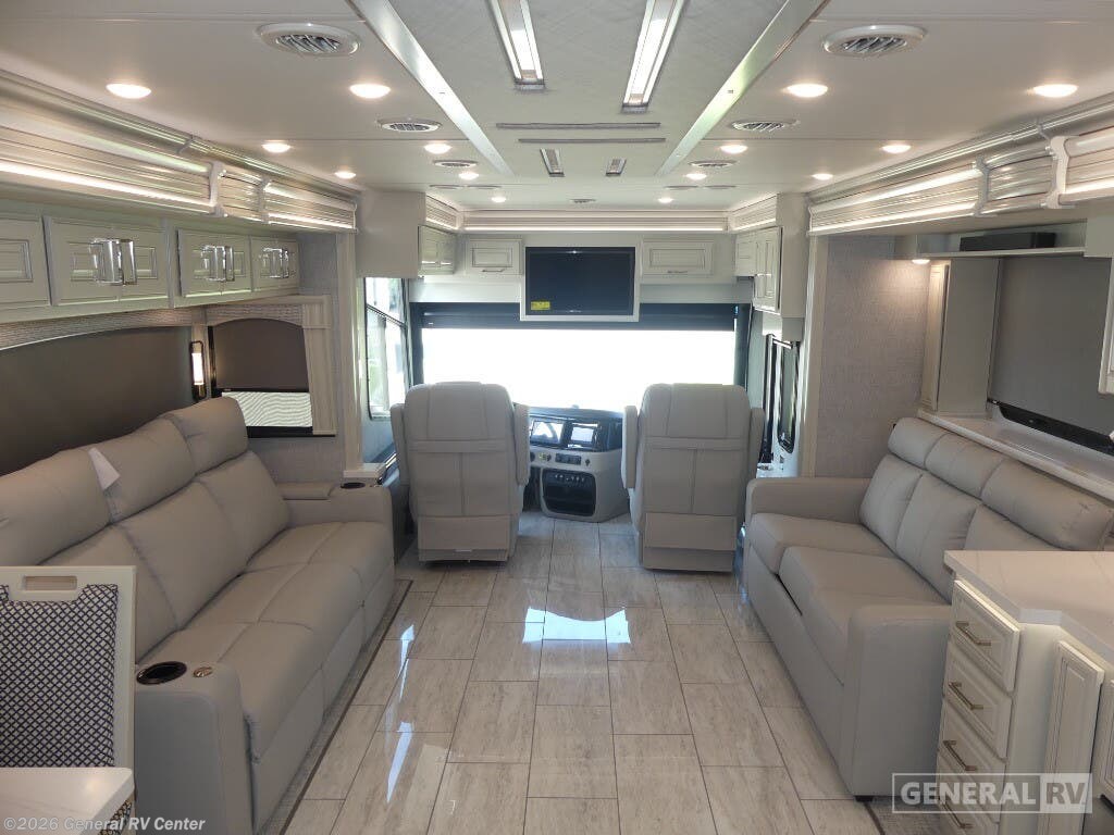 New 2025 Fleetwood Palisade 45DS available in Dover, Florida