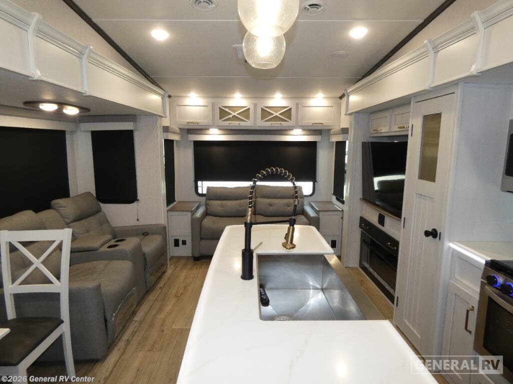 2023 Dutchmen Astoria 3173-3SL - Used Fifth Wheel For Sale by General RV Center in Dover, Florida