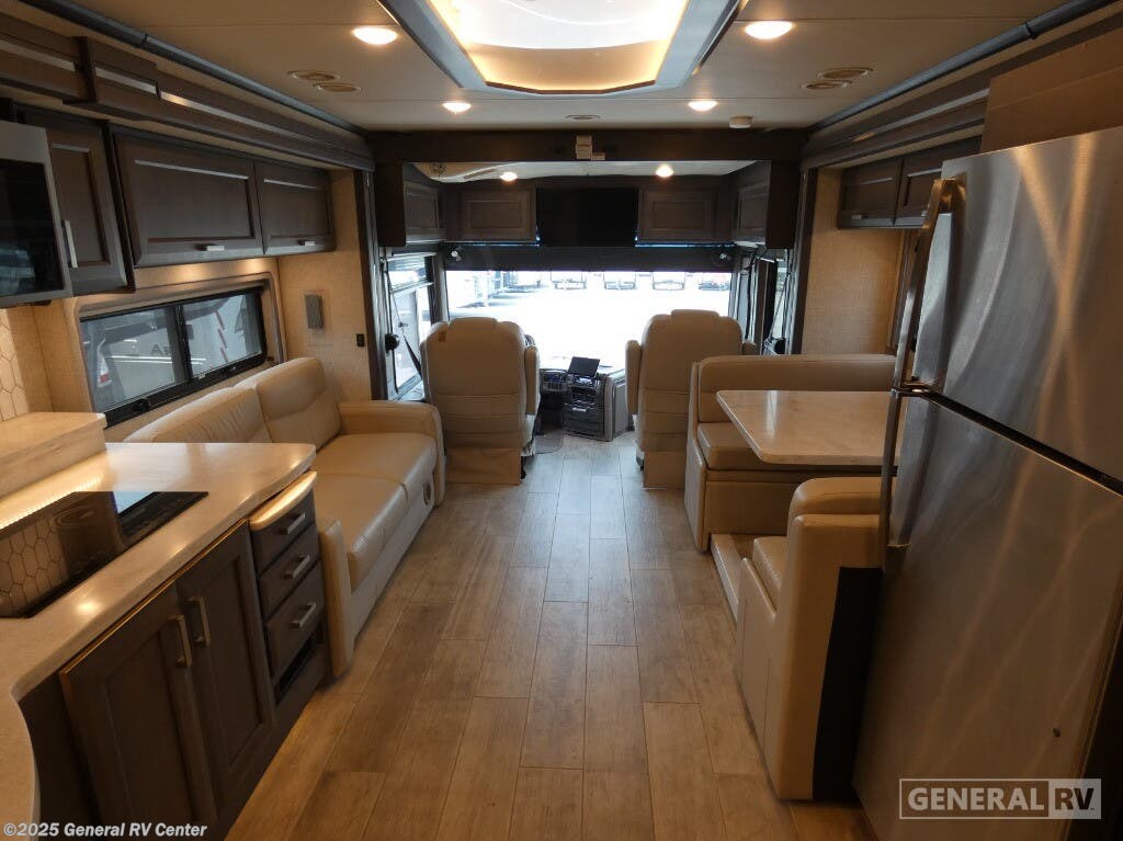 Used 2023 Thor Motor Coach Aria 4000-3SL available in Dover, Florida