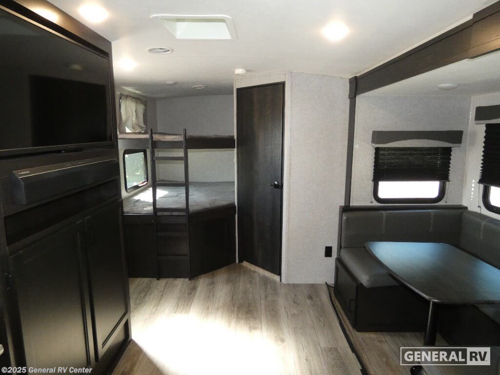 2021 Highland Ridge Open Range 2402BH - Used Travel Trailer For Sale by General RV Center in Dover, Florida