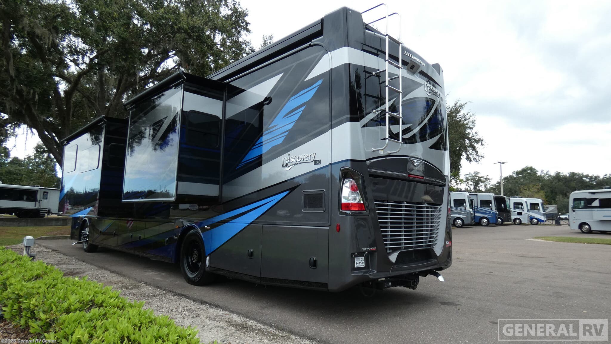 2026 Discovery LXE 40M by Fleetwood from General RV Center in Dover, Florida
