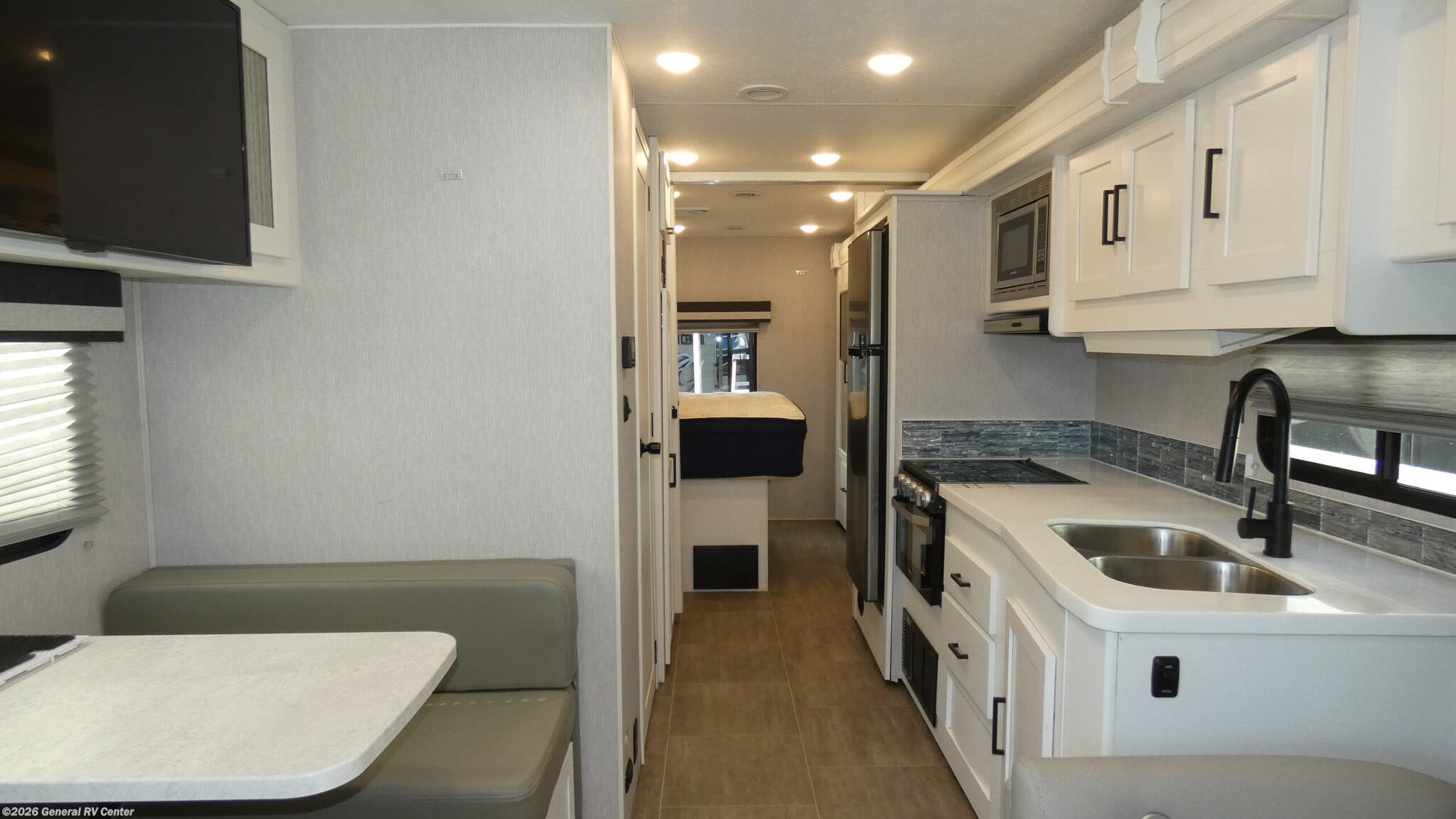 2023 Coachmen Encore SE 29SS - Used Class A For Sale by General RV Center in Dover, Florida