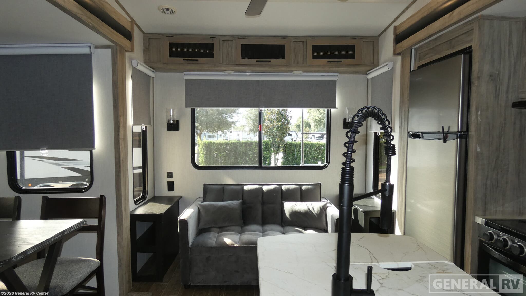 2021 Forest River Cherokee Arctic Wolf 298LB - Used Fifth Wheel For Sale by General RV Center in Dover, Florida