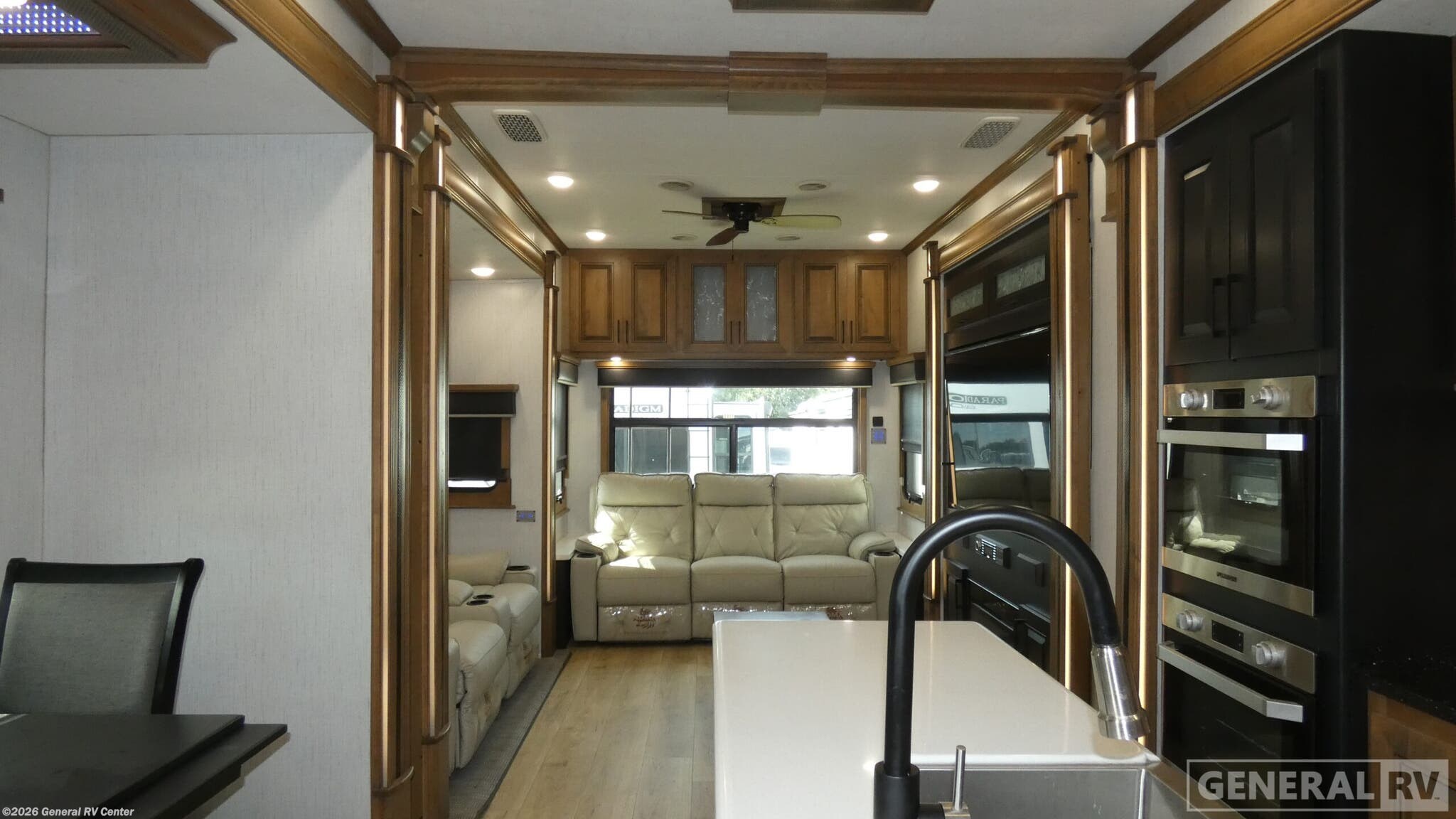 2021 Heartland Landmark DAYTONA - Used Fifth Wheel For Sale by General RV Center in Dover, Florida