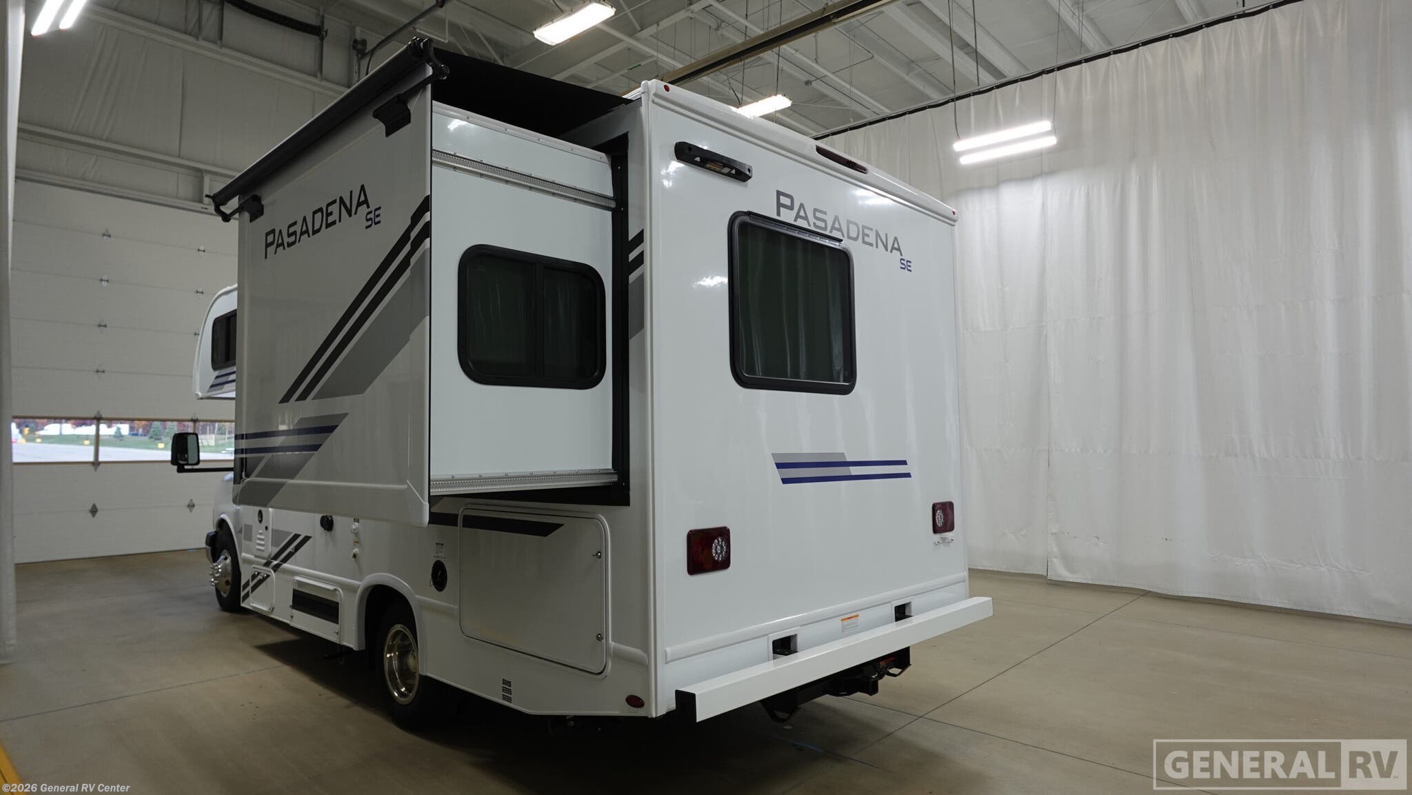 2026 Pasadena SE SZ22 Chevy by Thor Motor Coach from General RV Center in Dover, Florida