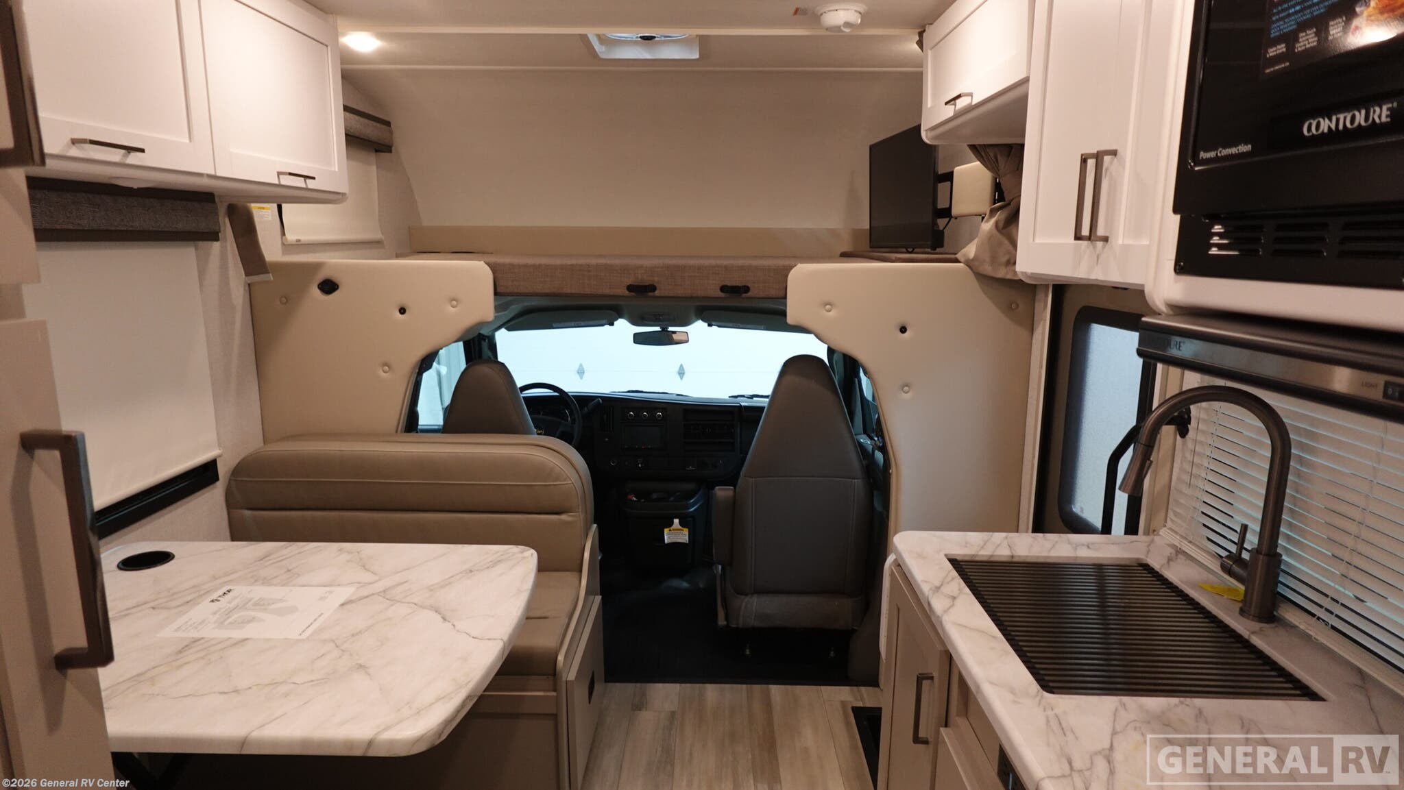 New 2026 Thor Motor Coach Pasadena SE SZ22 Chevy available in Dover, Florida