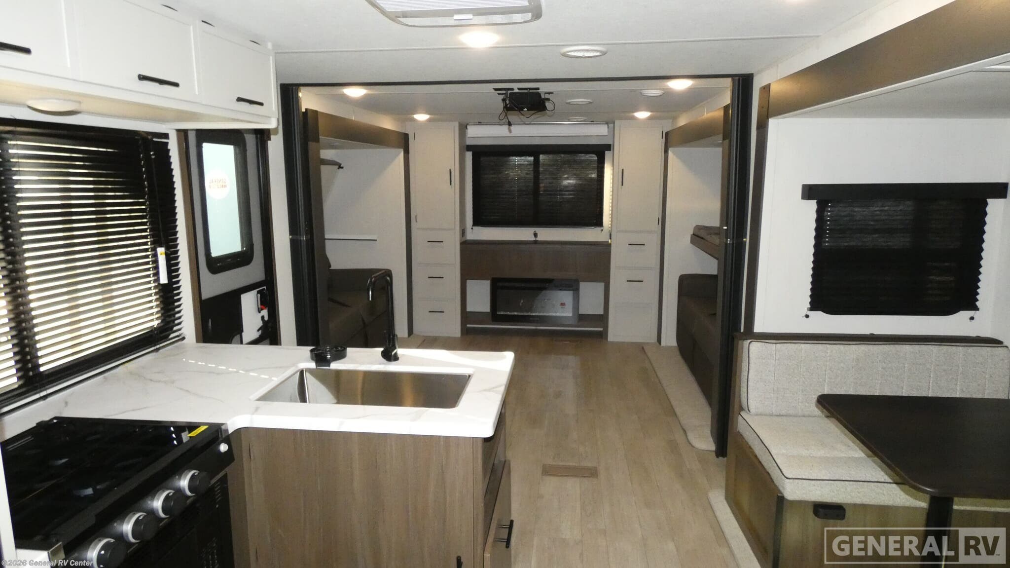 2026 Prime Time Avenger 30PO - New Travel Trailer For Sale by General RV Center in Dover, Florida