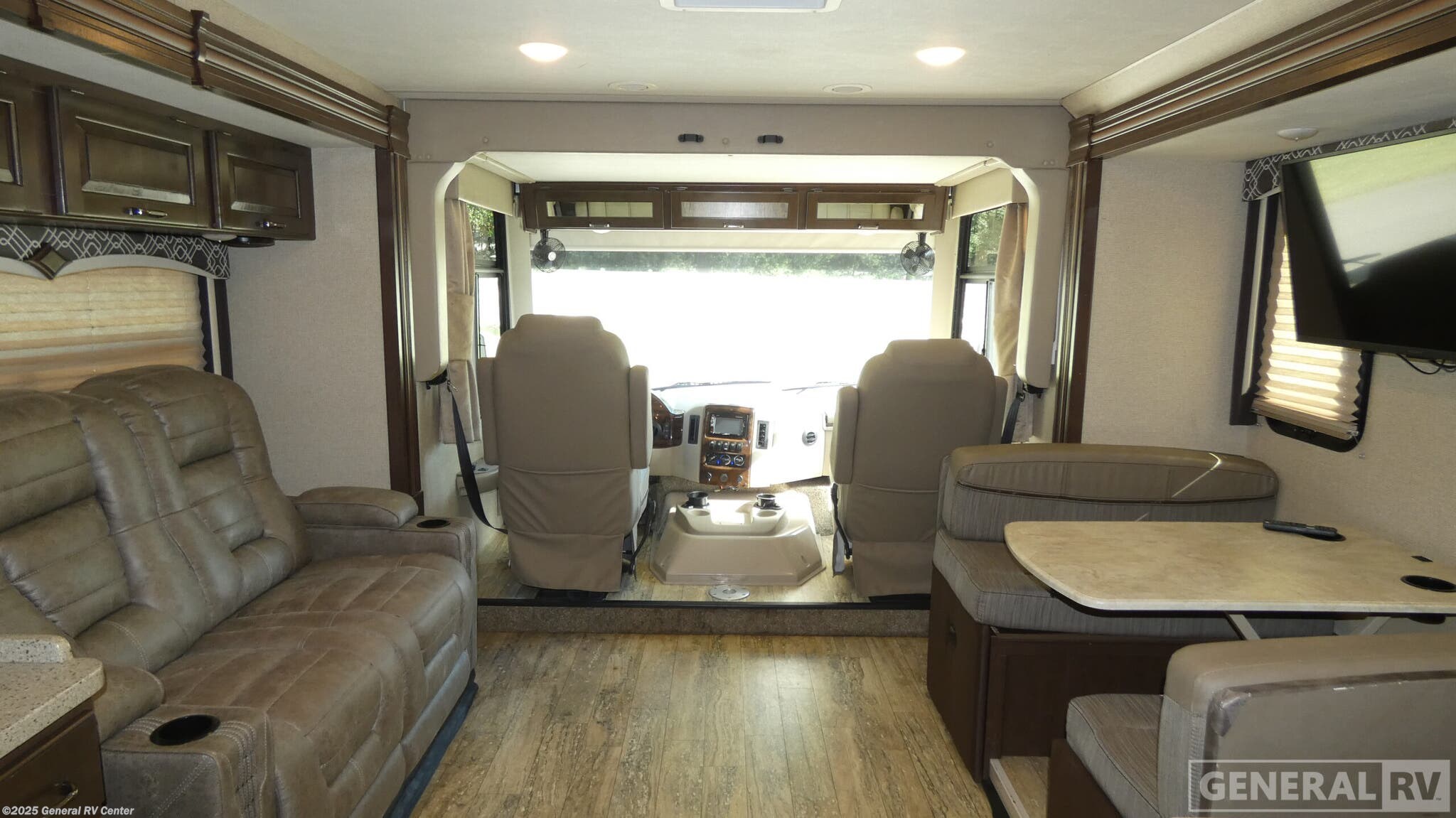 Used 2018 Thor Motor Coach Hurricane 31Z available in Dover, Florida