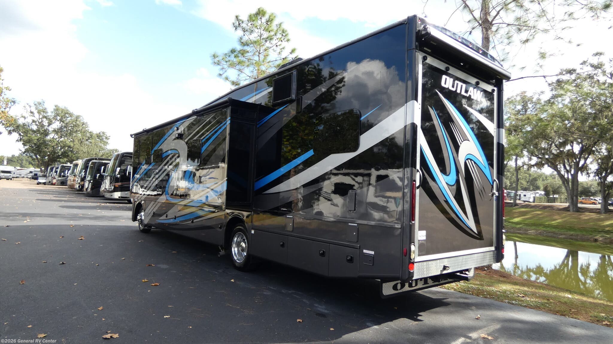 2023 Outlaw 38 MB by Thor Motor Coach from General RV Center in Dover, Florida