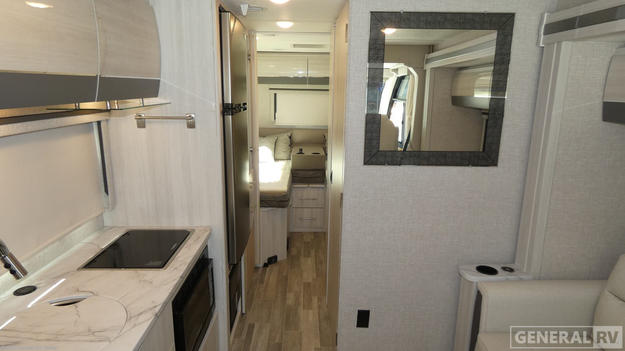 2025 Thor Motor Coach Vegas 24.1 - Used Class A For Sale by General RV Center in Dover, Florida