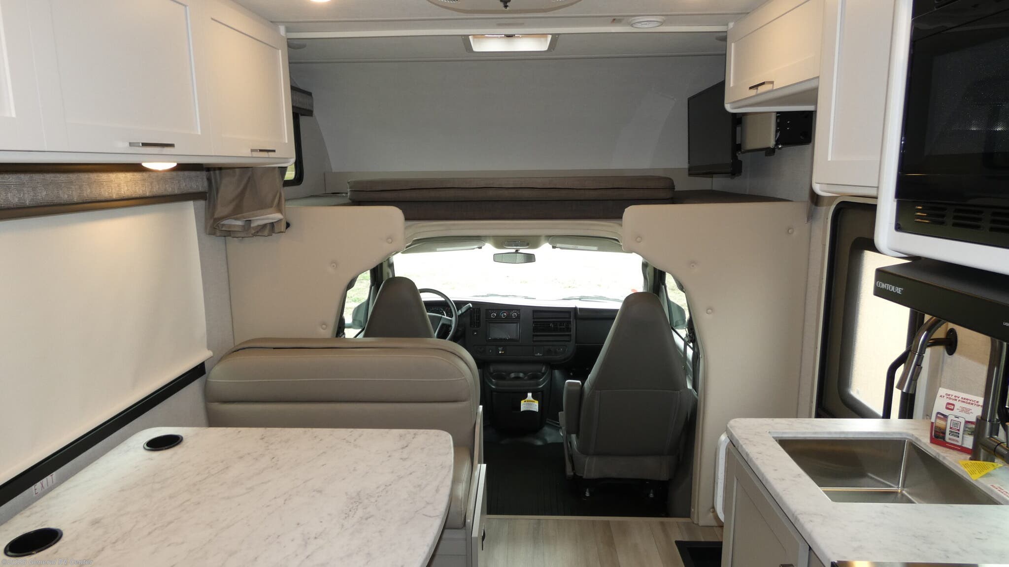 New 2026 Thor Motor Coach Pasadena SE21 Chevy available in Dover, Florida