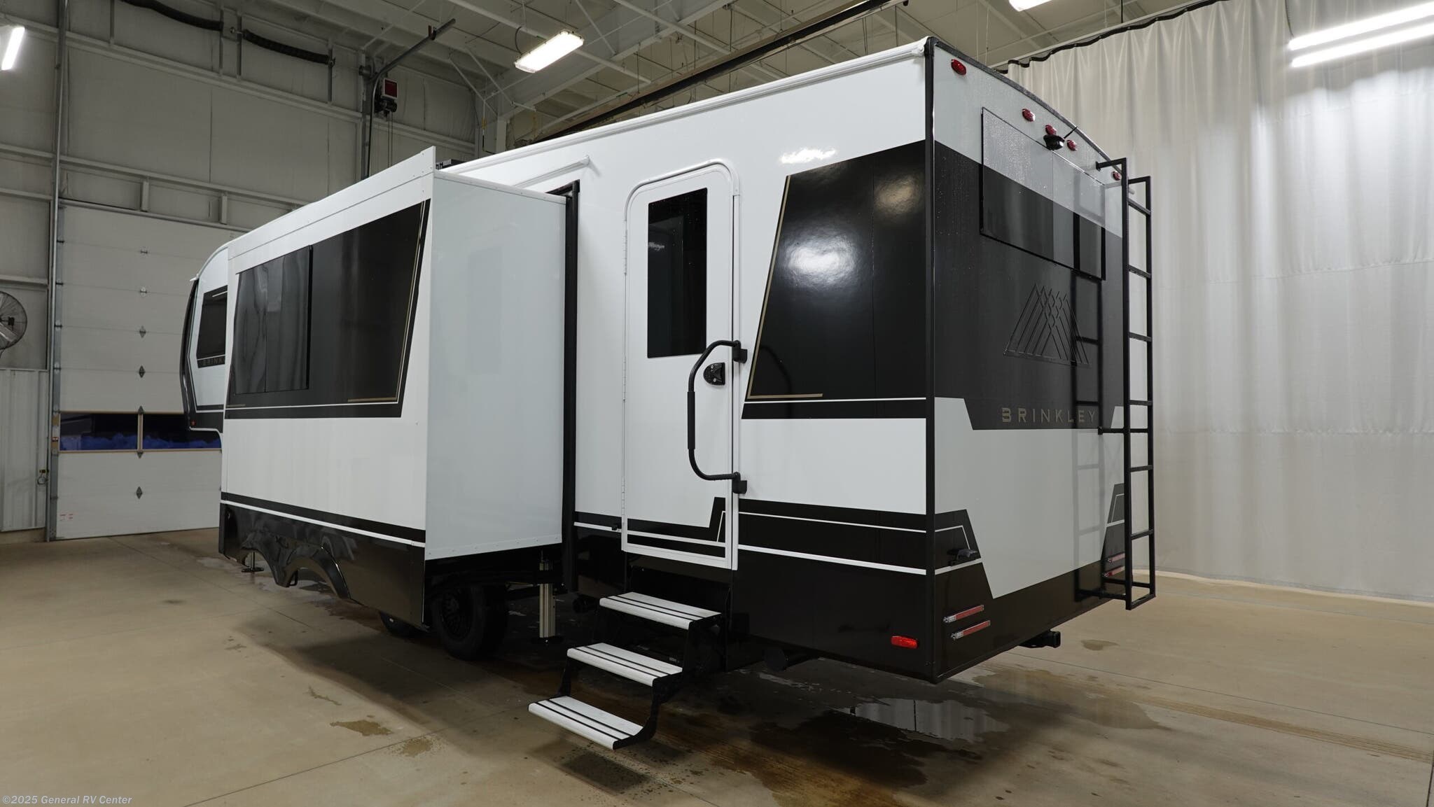 2026 Model Z 2810 by Brinkley RV from General RV Center in Dover, Florida